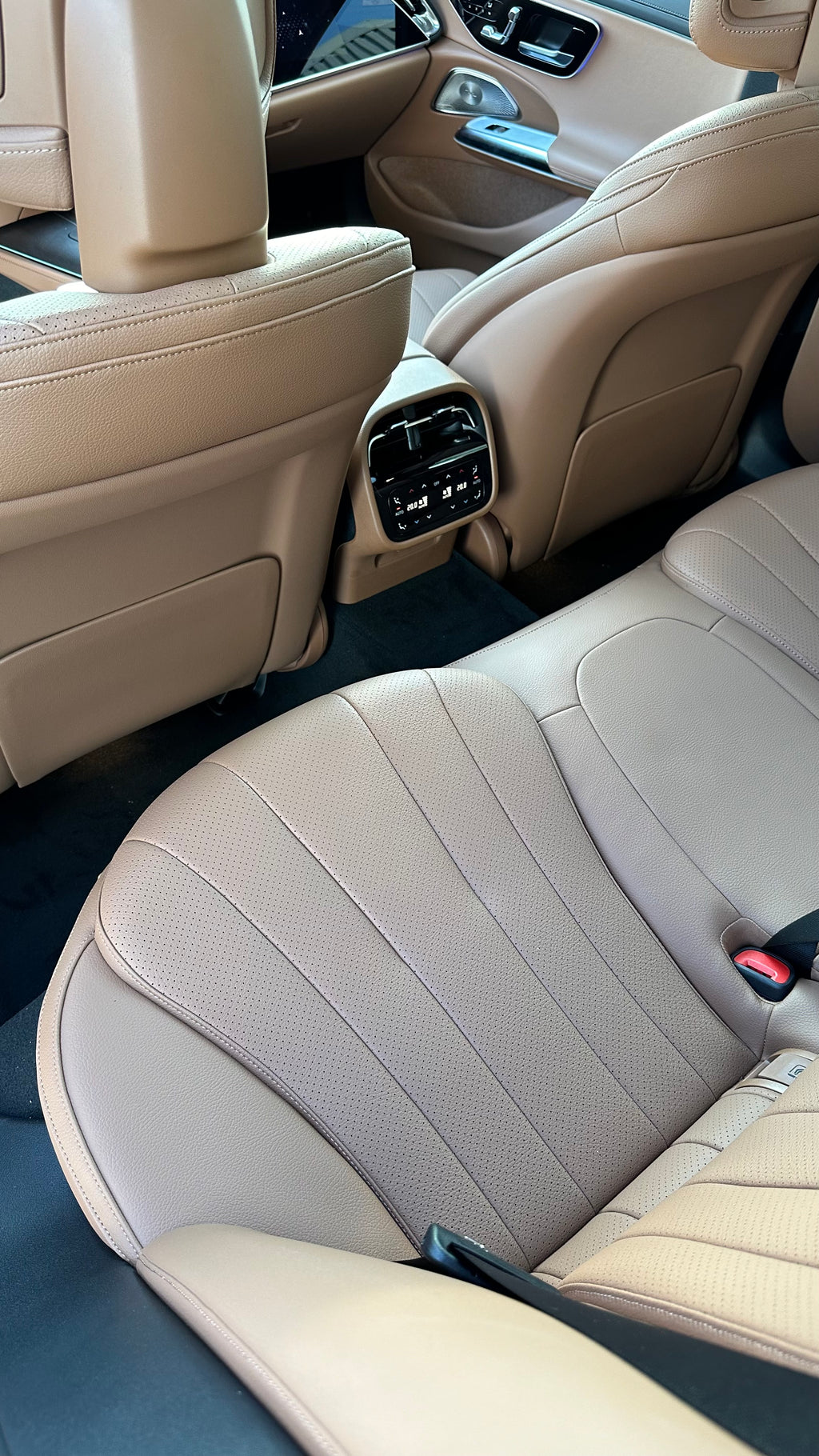 Mercedes-Benz - E200 Sedan - MY 2024