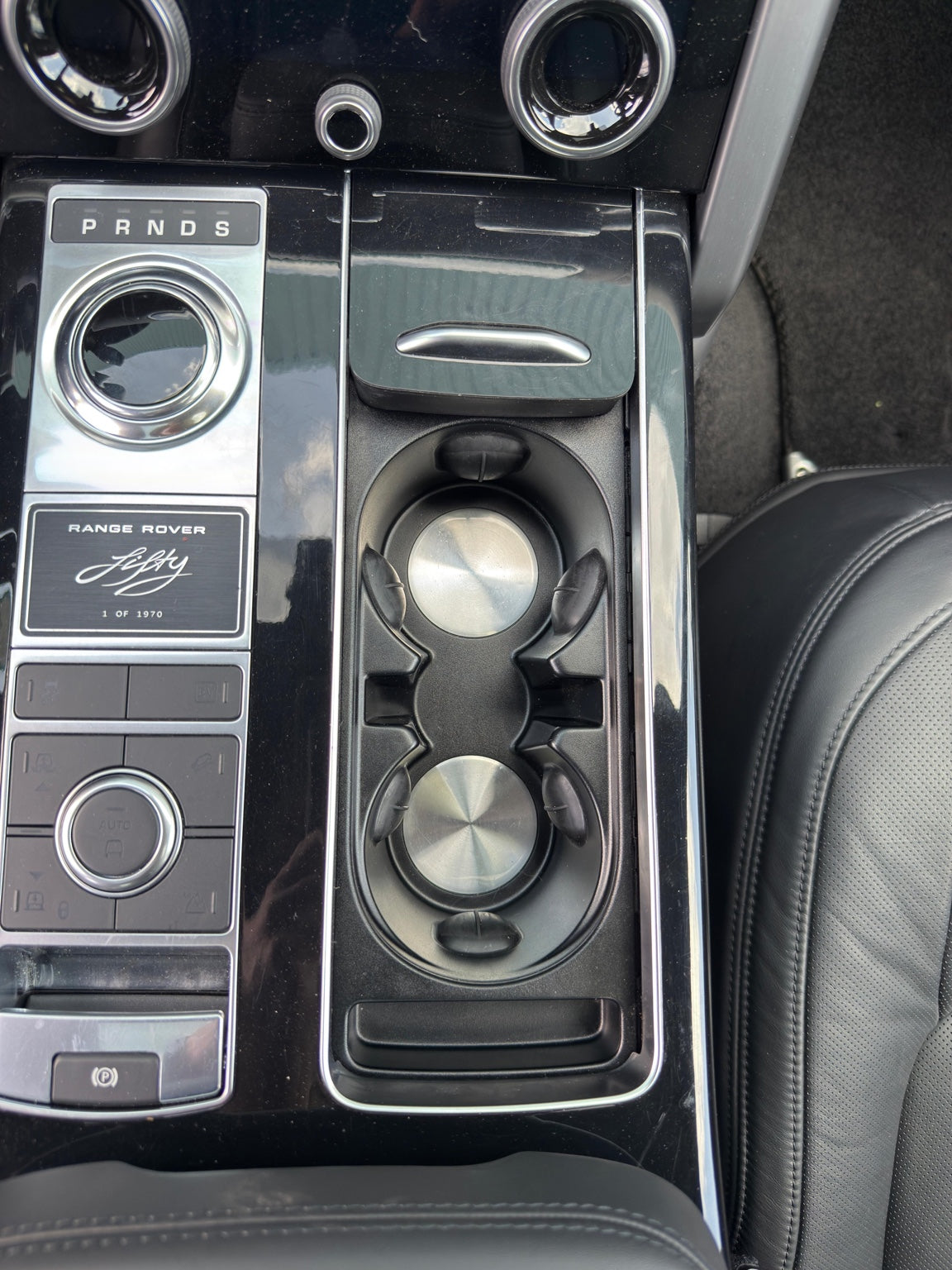 رينج روفر - RR P400e SWB - موديل 2021