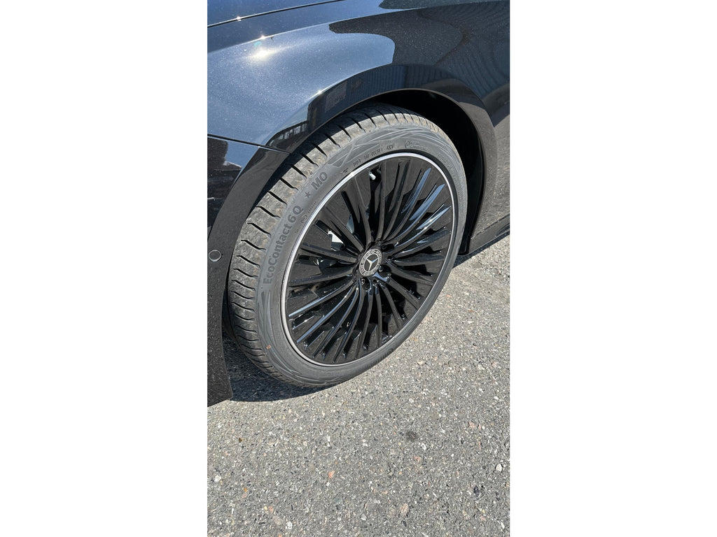 Mercedes-Benz - E200 Sedan - MY 2024