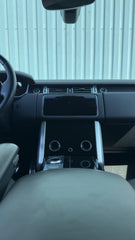 Range Rover - RR P400e - MY2021 interior 8