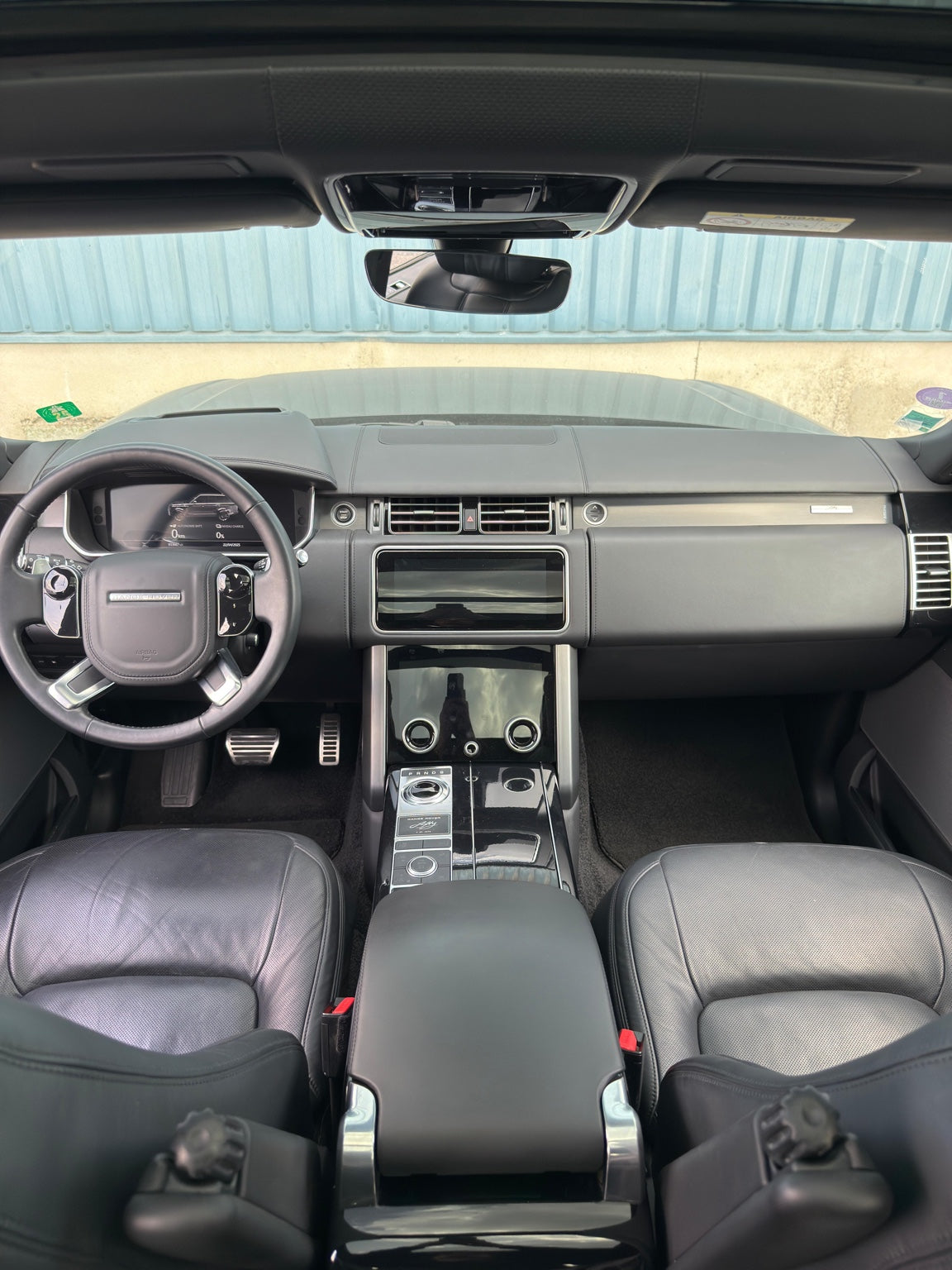 رينج روفر - RR P400e SWB - موديل 2021