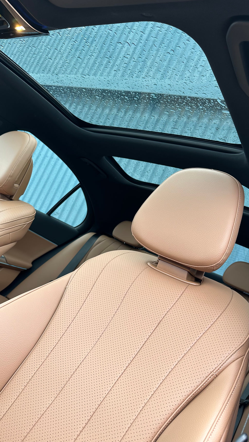 Mercedes-Benz - E200 Sedan - MY 2025