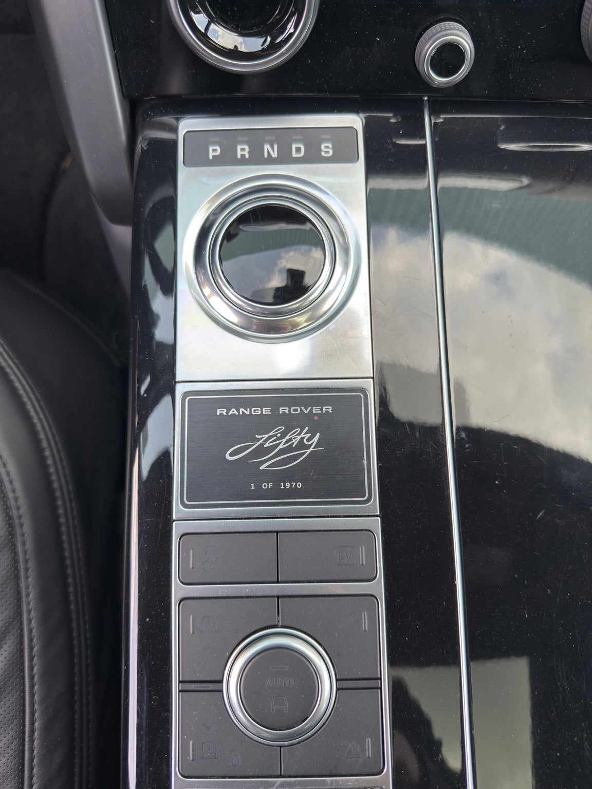 رينج روفر - RR P400e SWB - موديل 2021