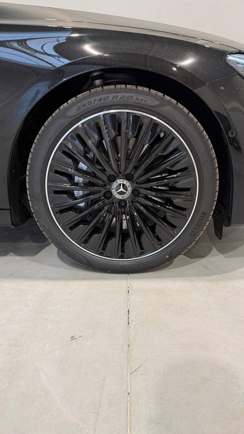 E200 Sedan - MY 2026