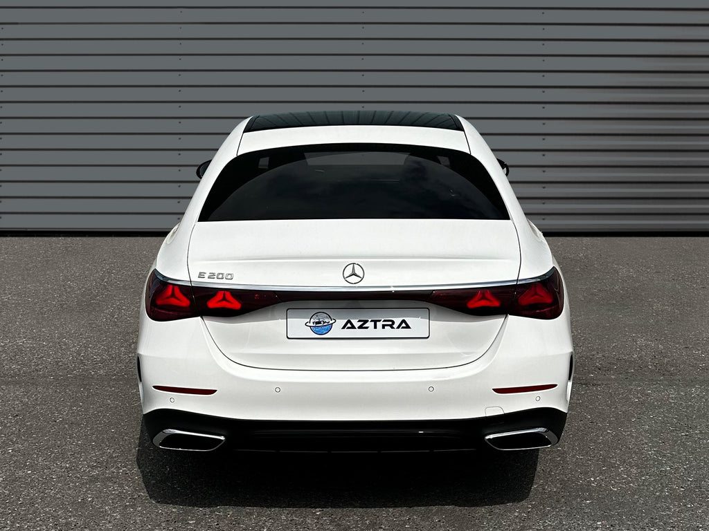 Mercedes-Benz - E200 Sedan - MY 2024