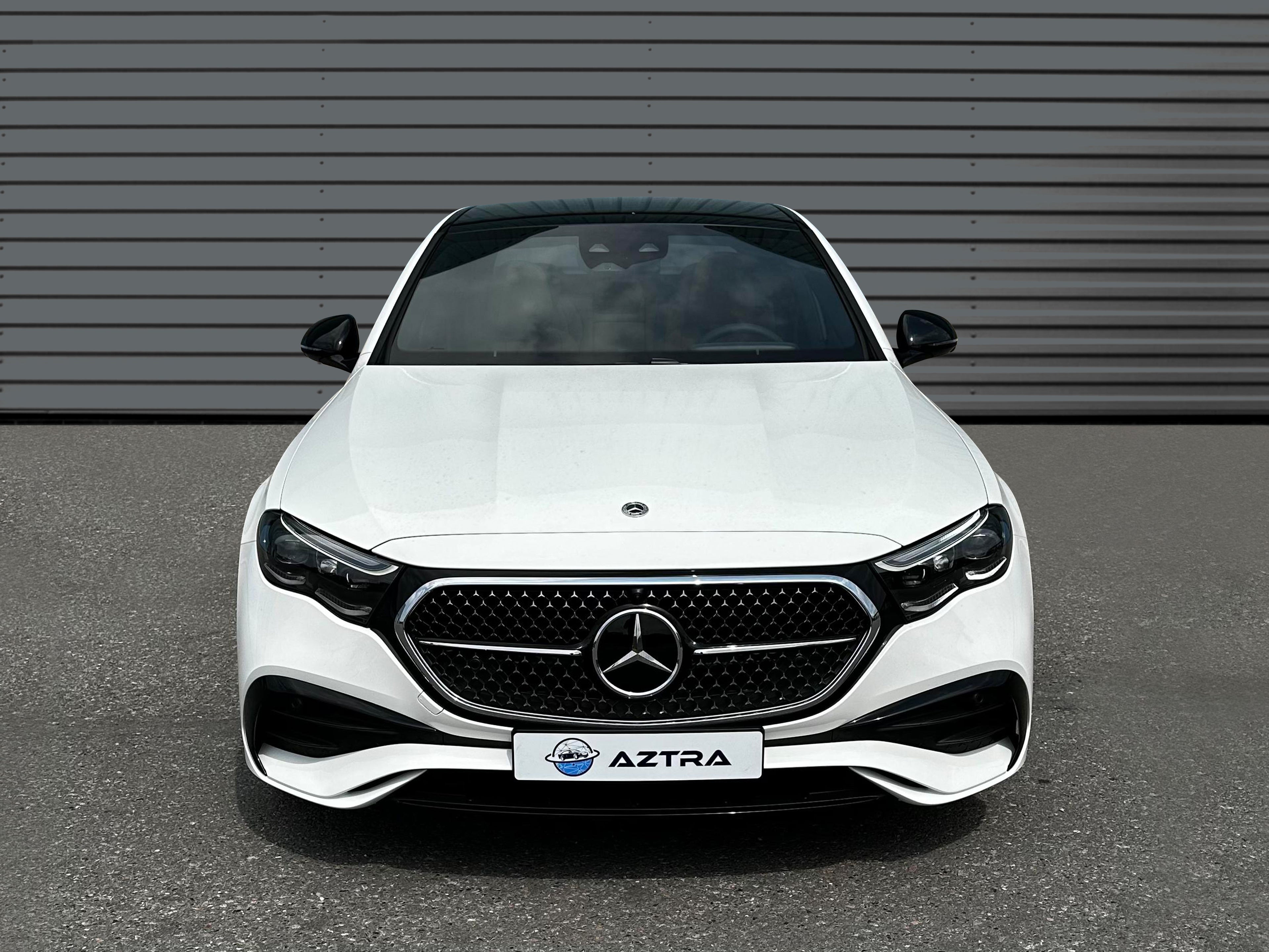 Mercedes-Benz - E200 Sedan - MY 2024