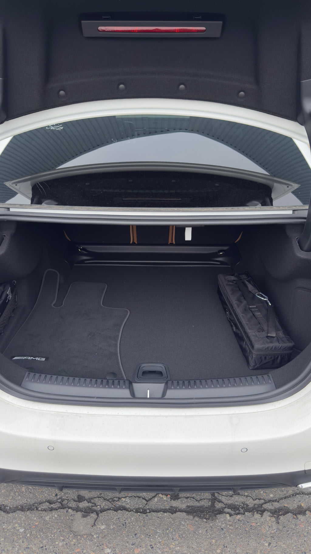 E200 Sedan - MY 2026