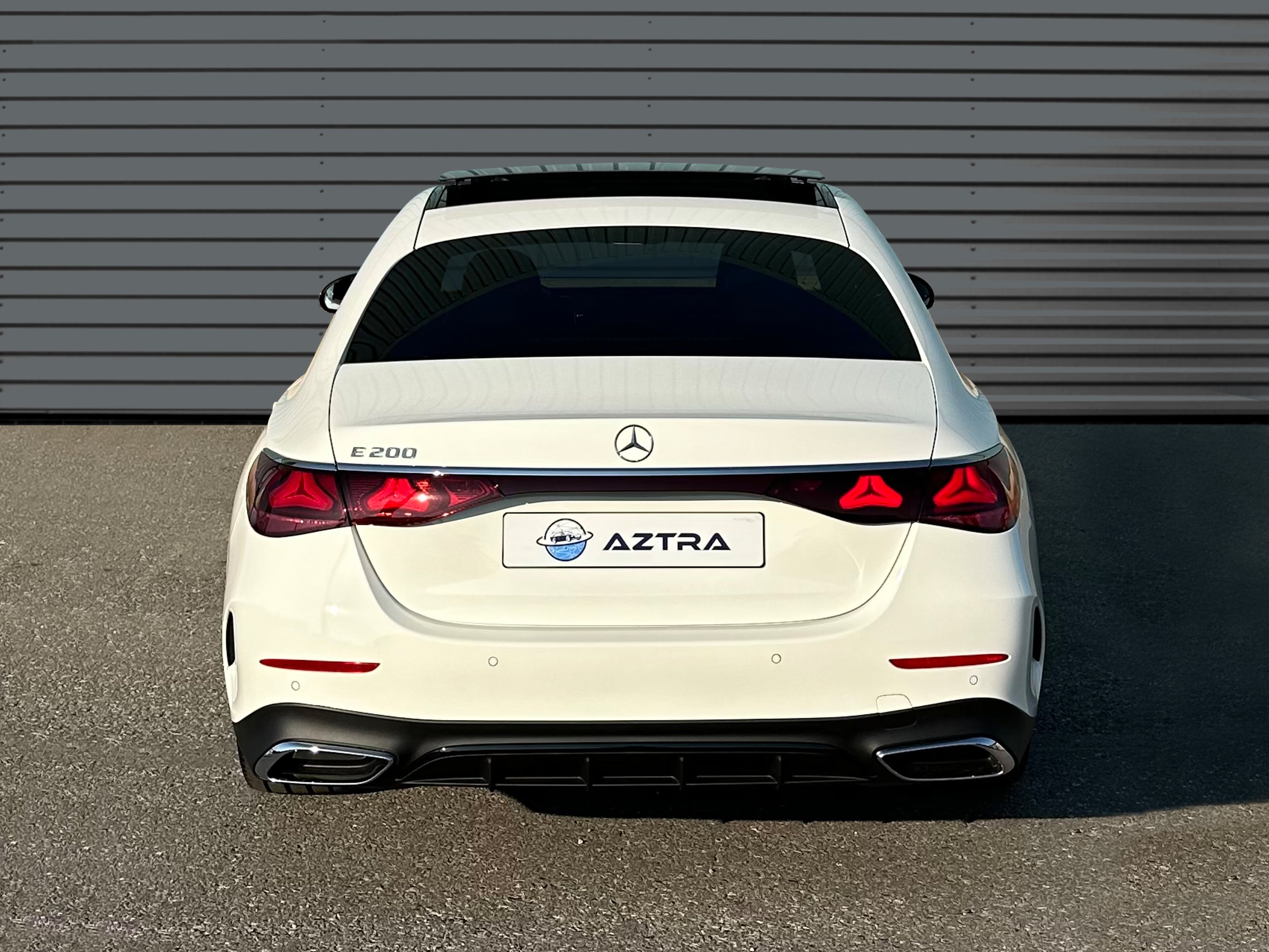 Mercedes-Benz - E200 Sedan - MY 2024