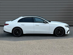 Mercedes-Benz - E200 Sedan - MY 2025 exterior 3