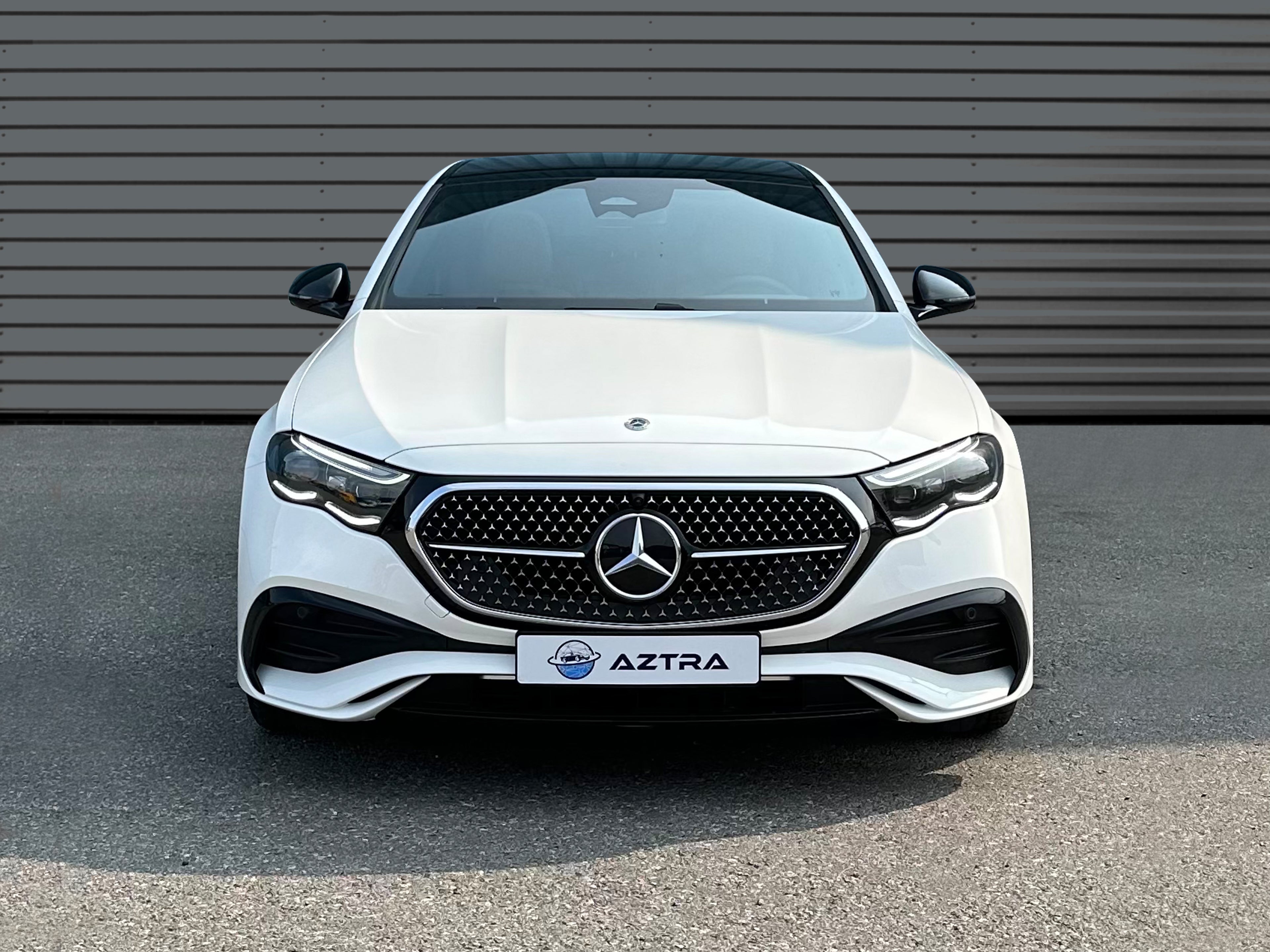 Mercedes-Benz - E200 Sedan - MY 2025