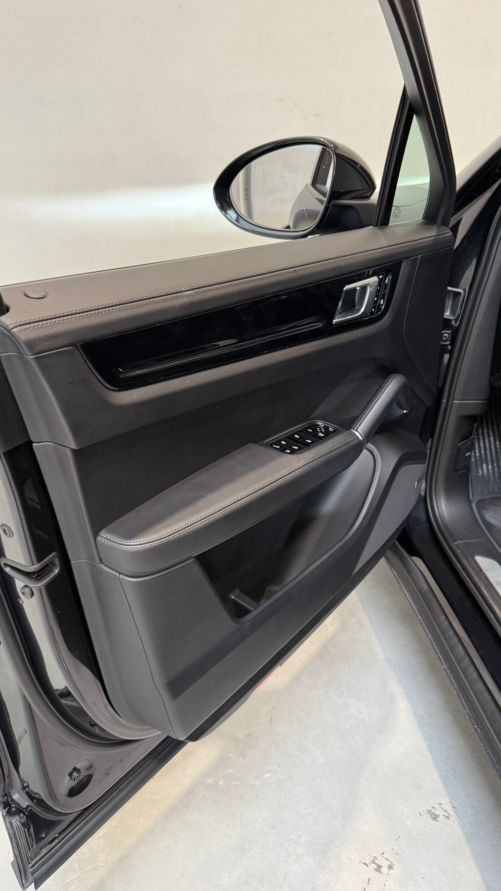 Cayenne Coupé E-Hybrid - MY 2021