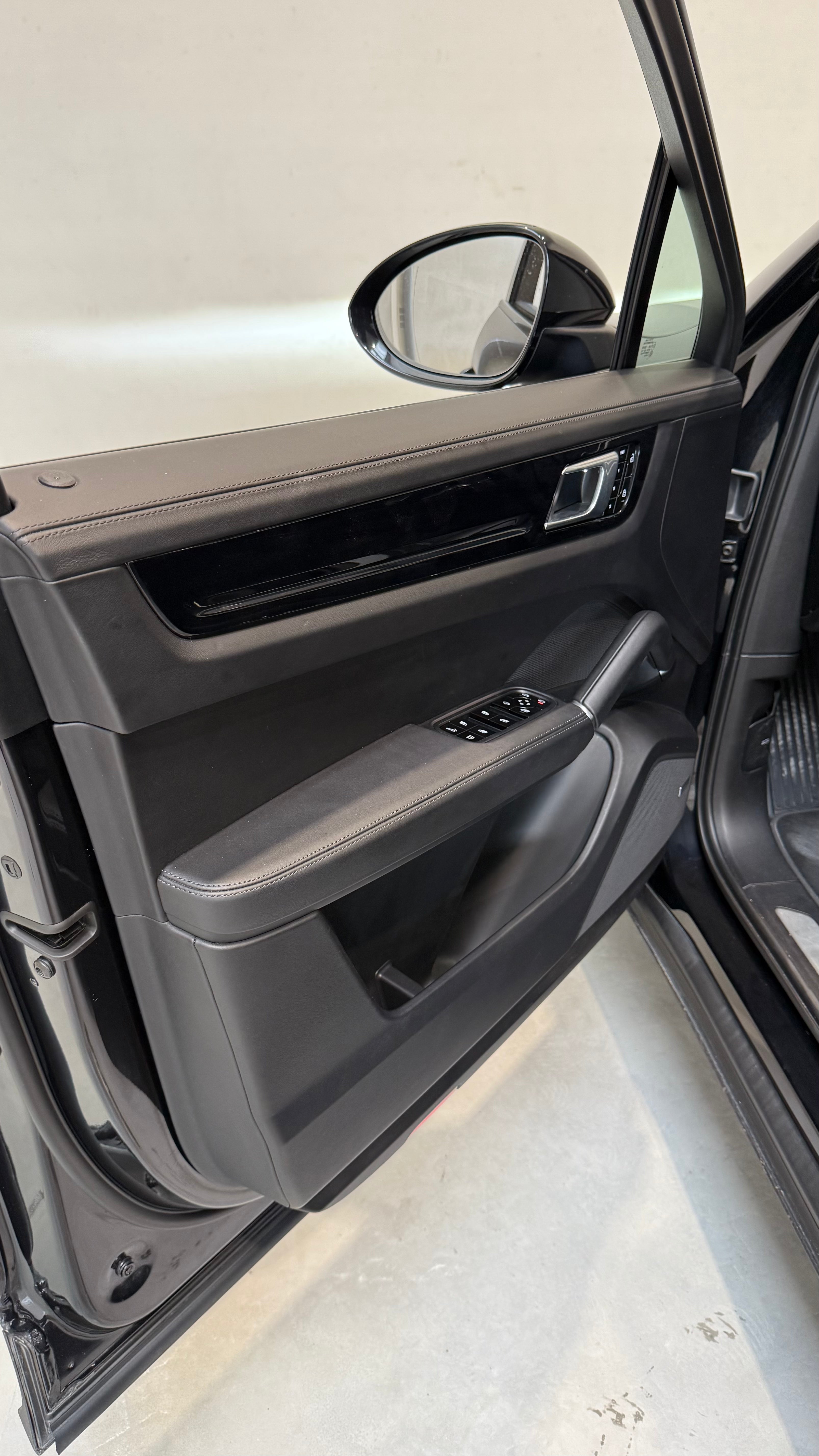 Cayenne Coupé E-Hybrid - MY 2021