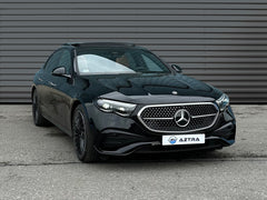 Mercedes-Benz - E200 Sedan - MY 2025 exterior 4