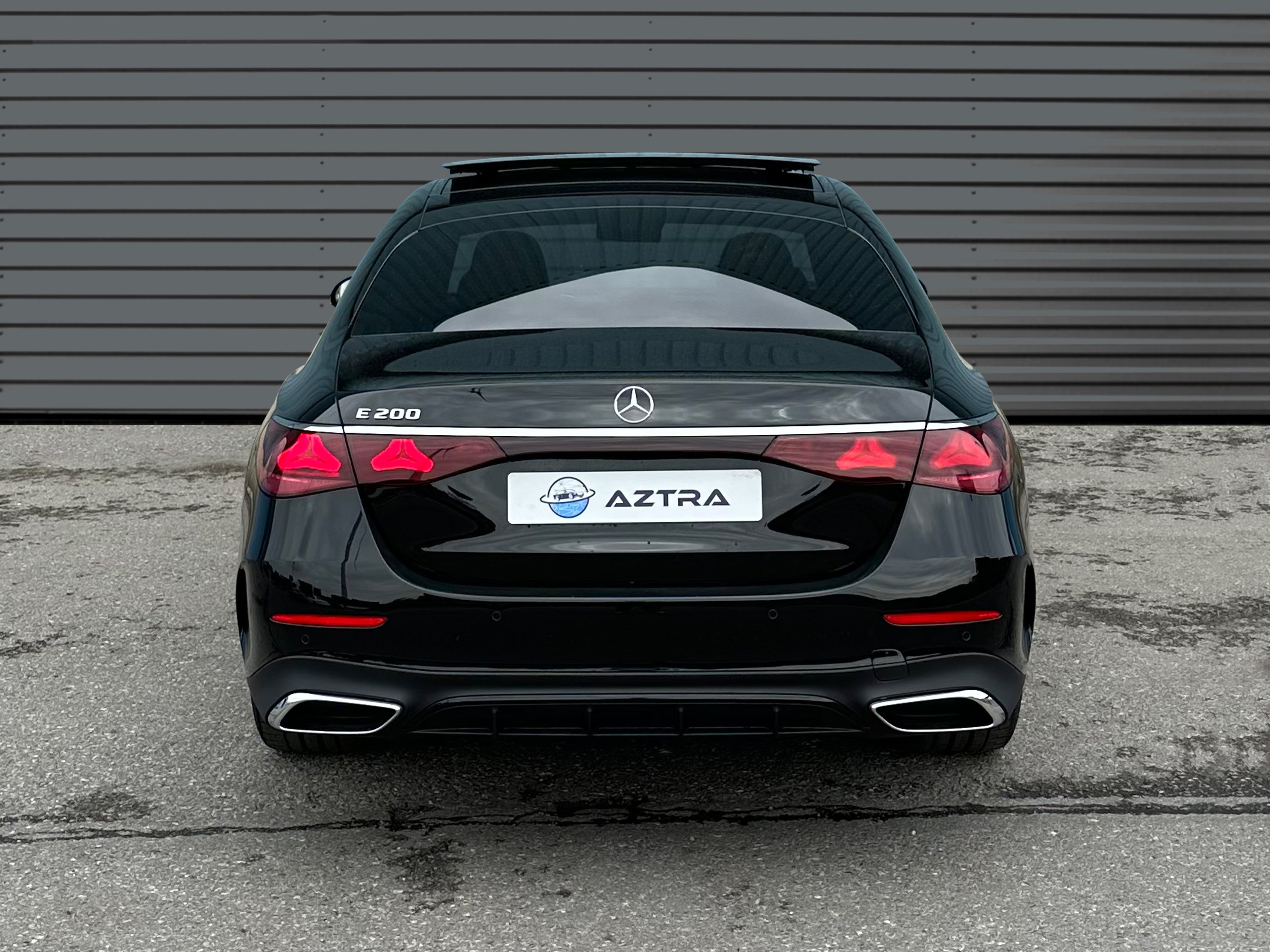 Mercedes-Benz - E200 Sedan - MY 2025