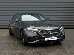 Mercedes-Benz - E200 Sedan - MY 2025 exterior 4