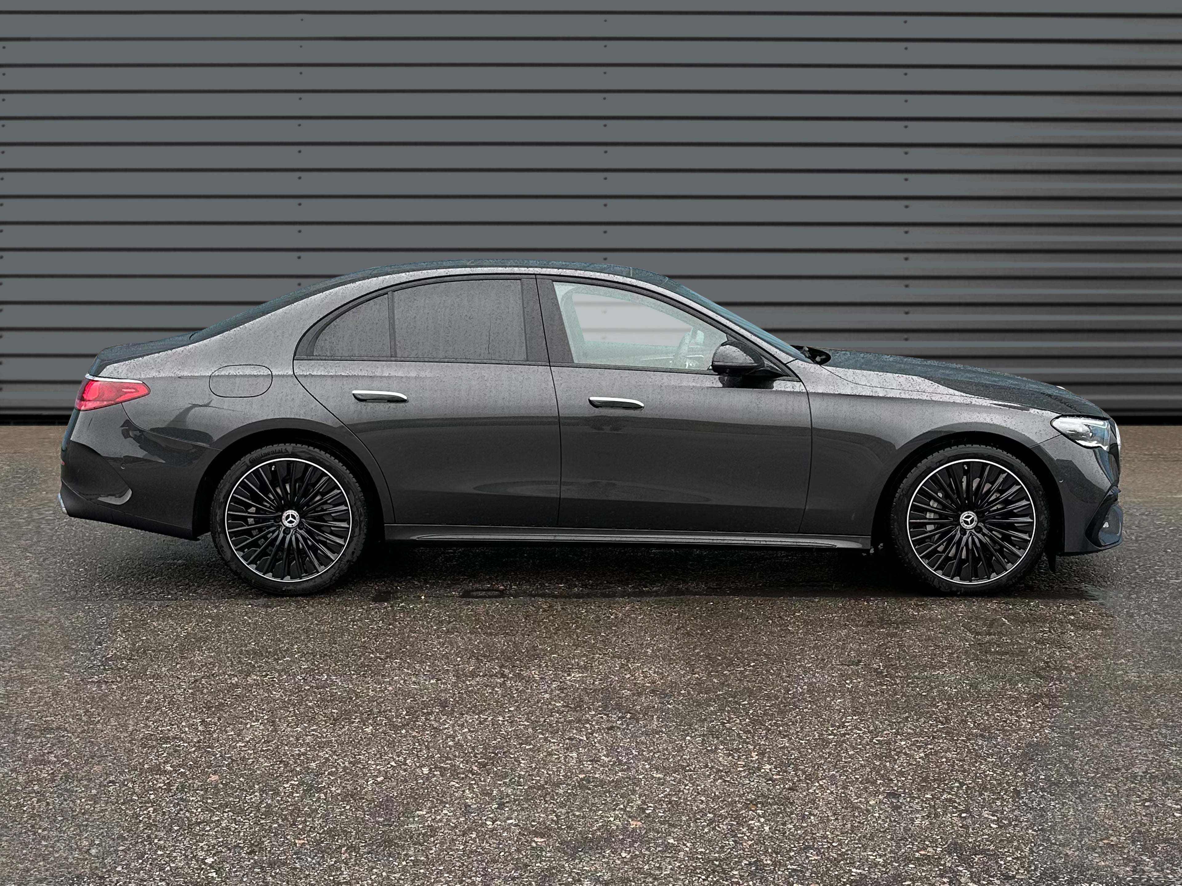 Mercedes-Benz - E200 Sedan - MY 2025