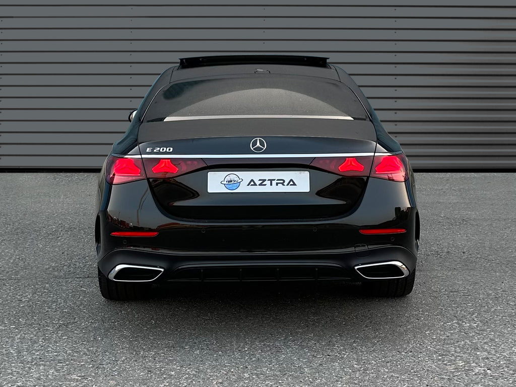 Mercedes-Benz - E200 Sedan - MY 2024