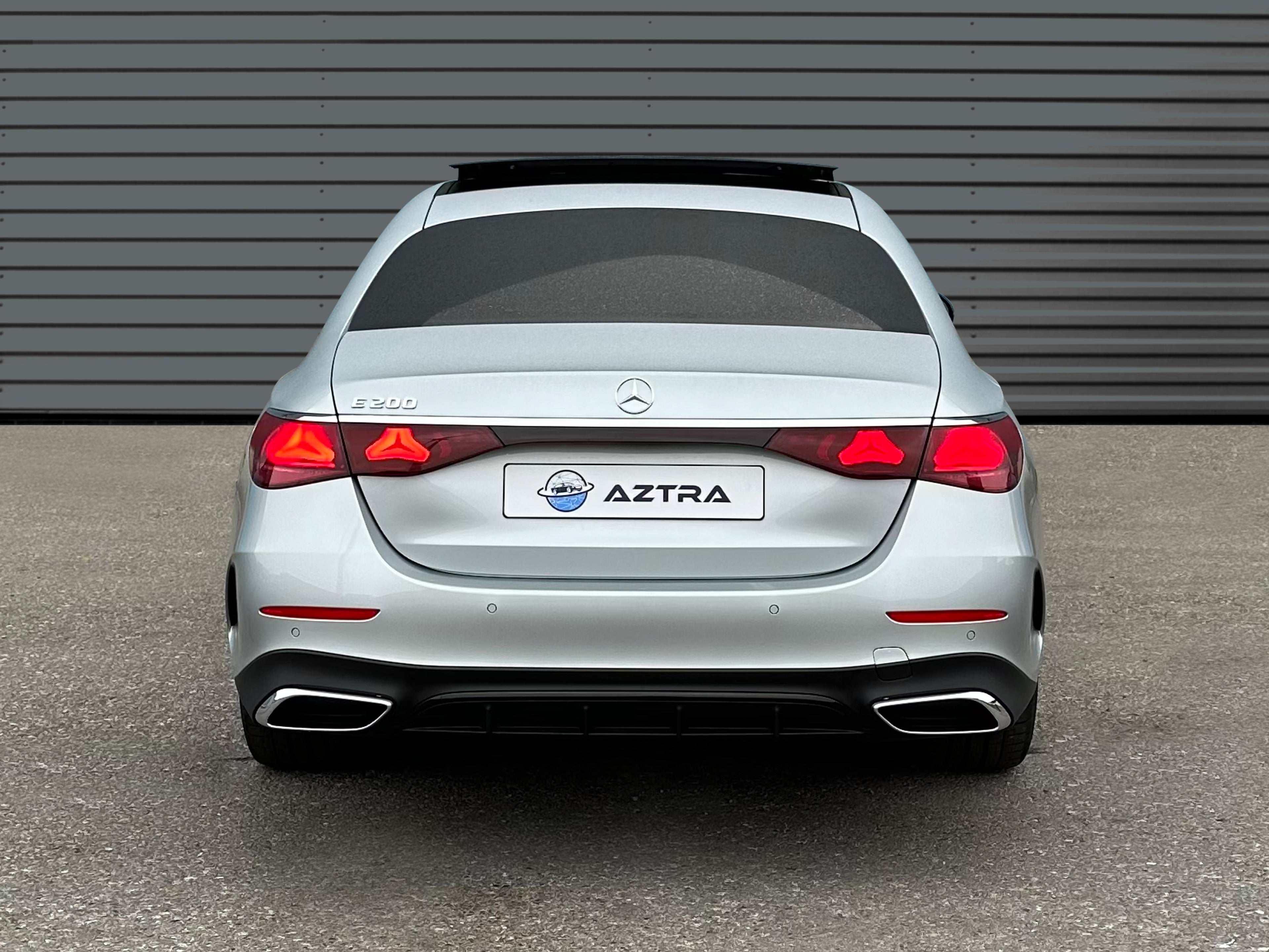 Mercedes-Benz - E200 Sedan - MY 2024