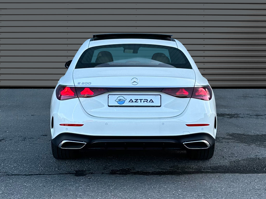 Mercedes-Benz - E200 Sedan - MY 2024 aa
