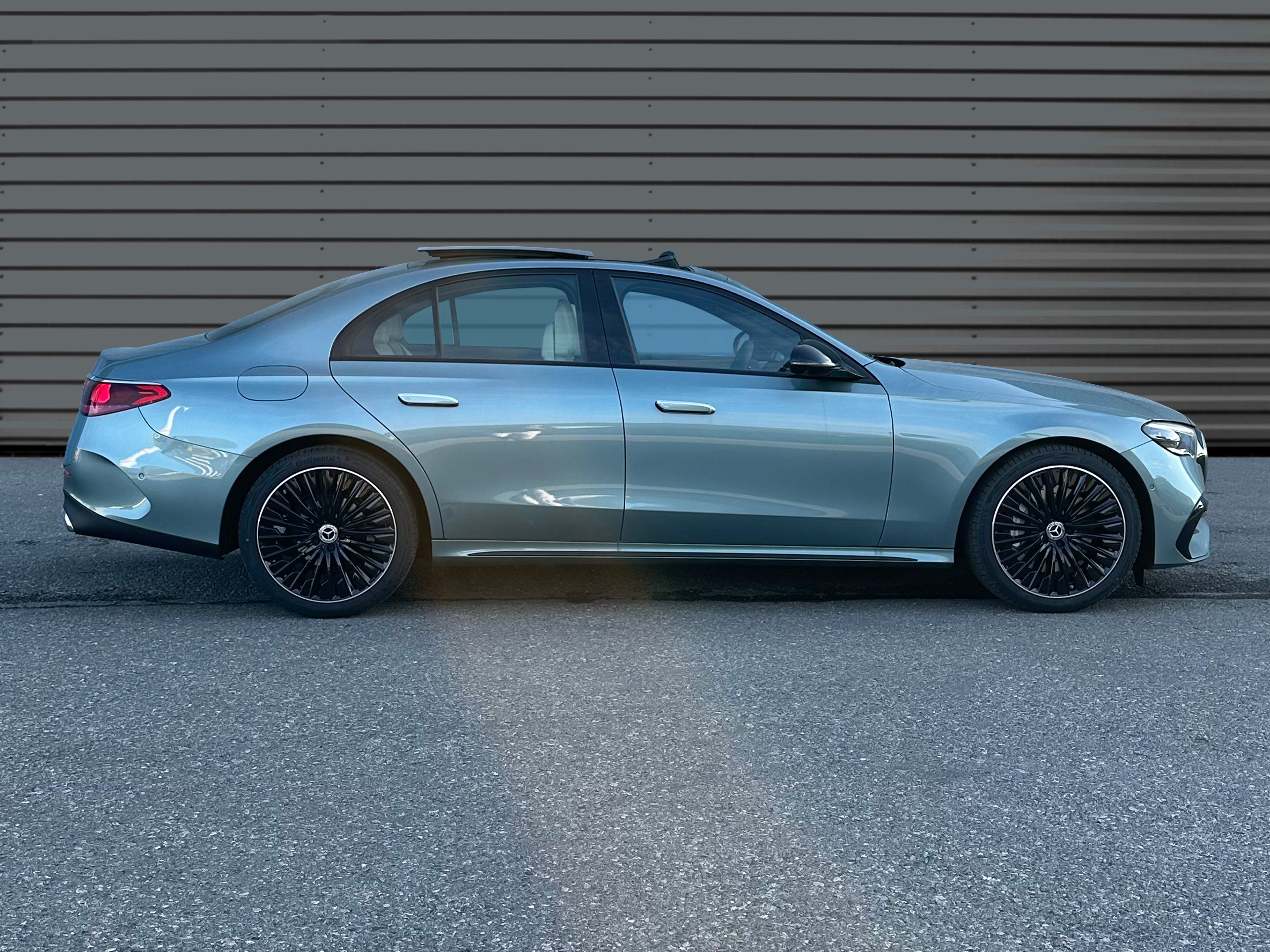 Mercedes-Benz - E200 Sedan - MY 2024