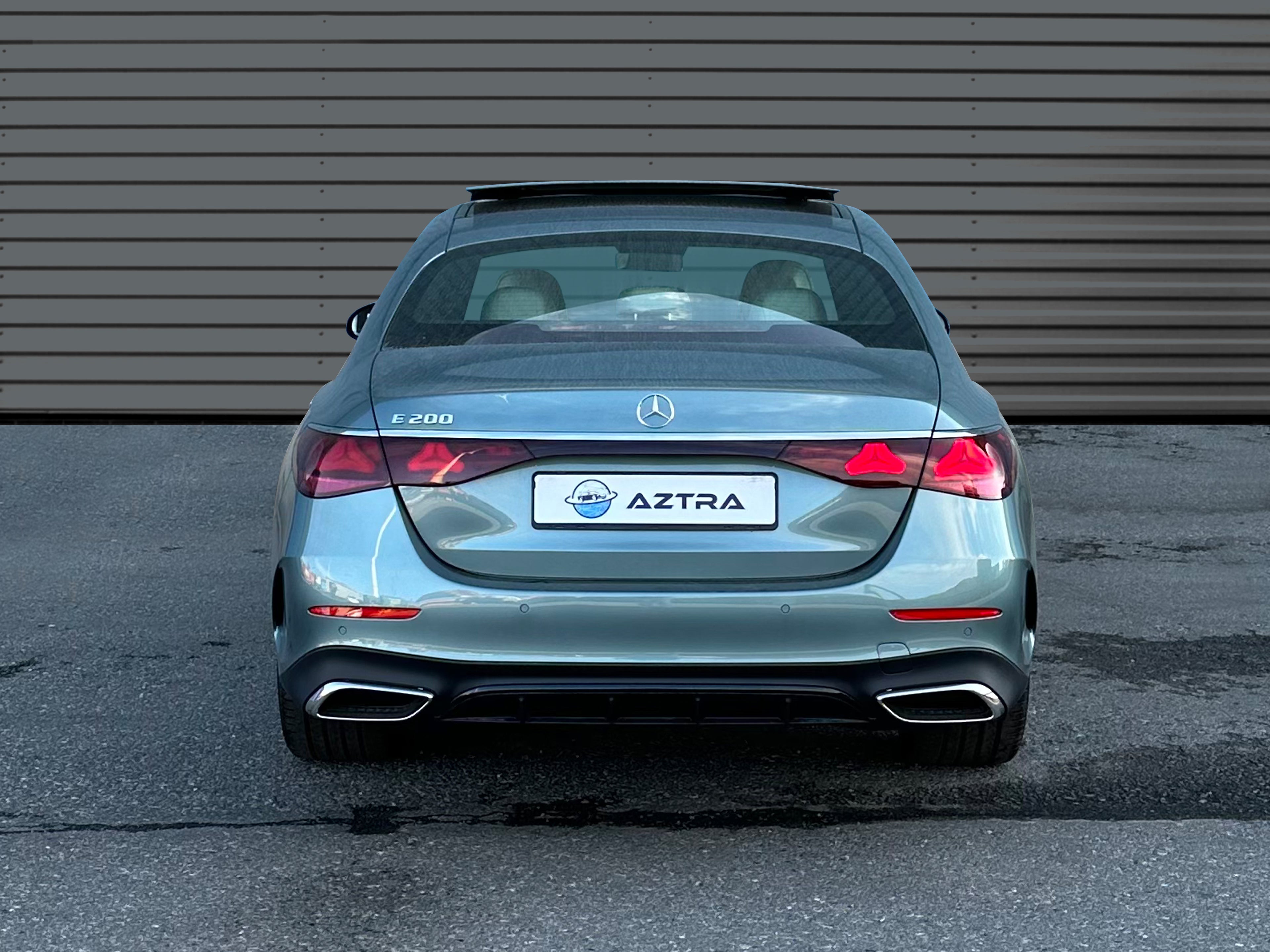 Mercedes-Benz - E200 Sedan - MY 2024