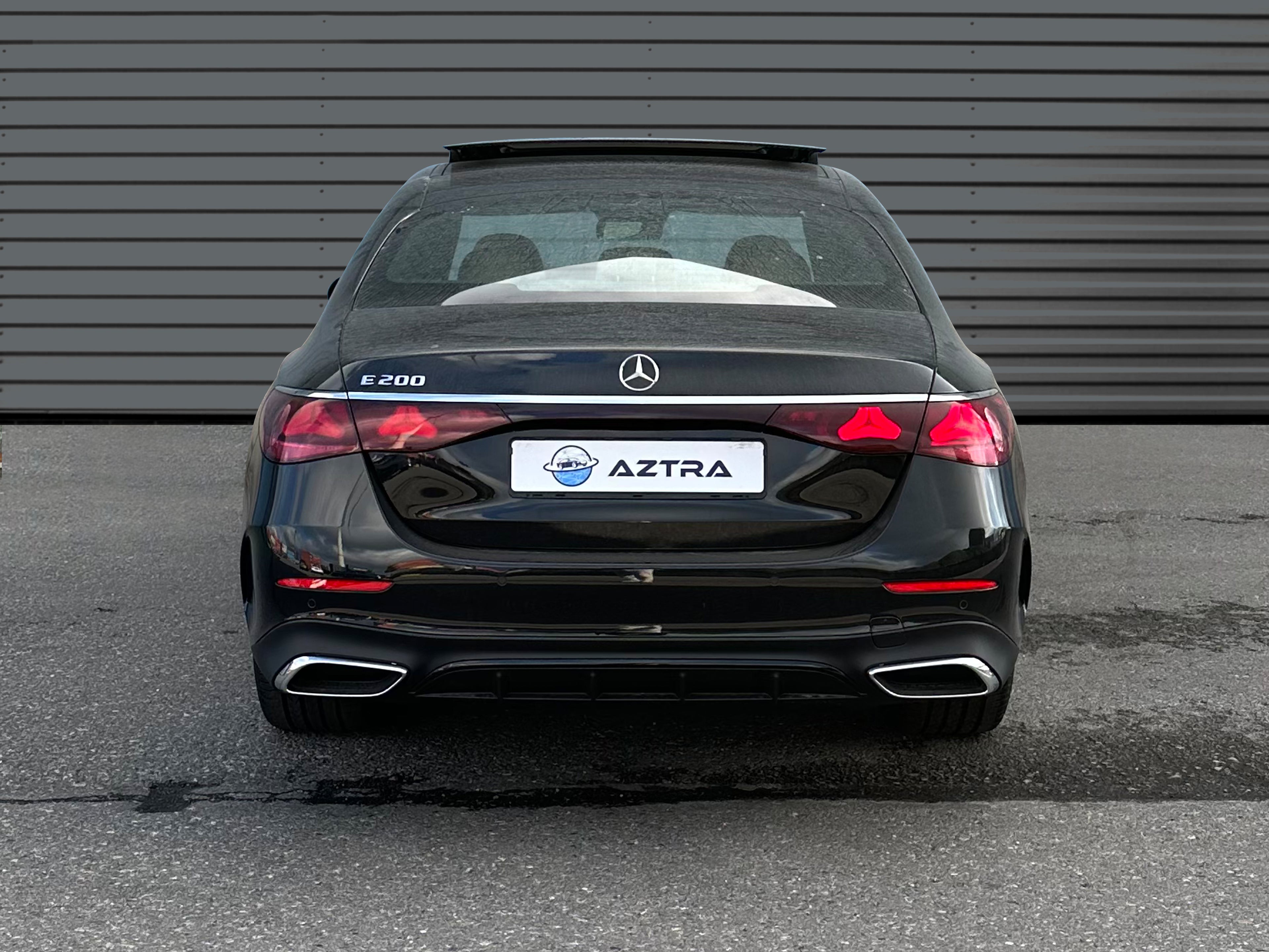 Mercedes-Benz - E200 Sedan - MY 2024