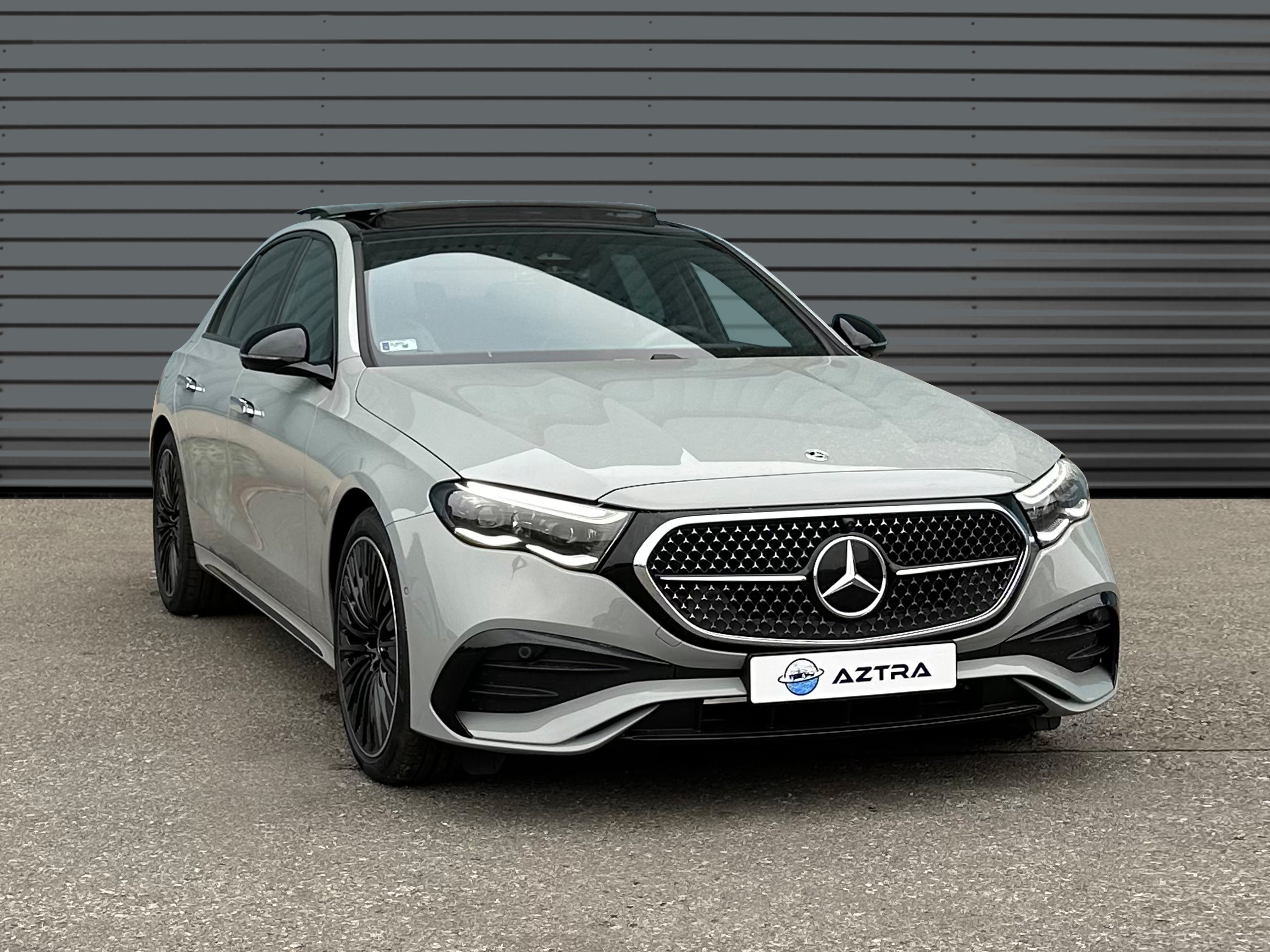 Mercedes-Benz - E200 Sedan - MY 2025