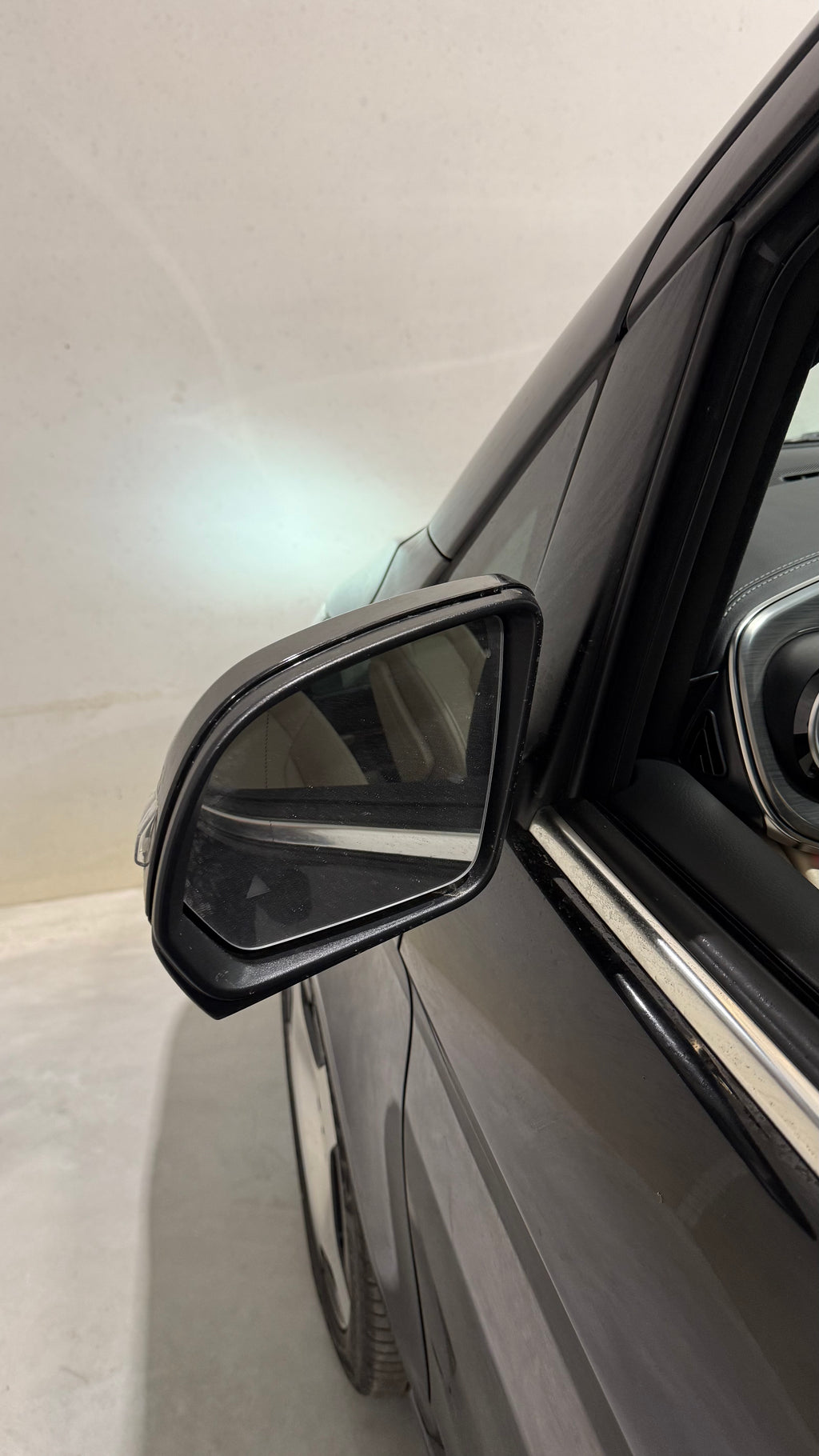 V300 Exclusive Long Facelift - MY 2026