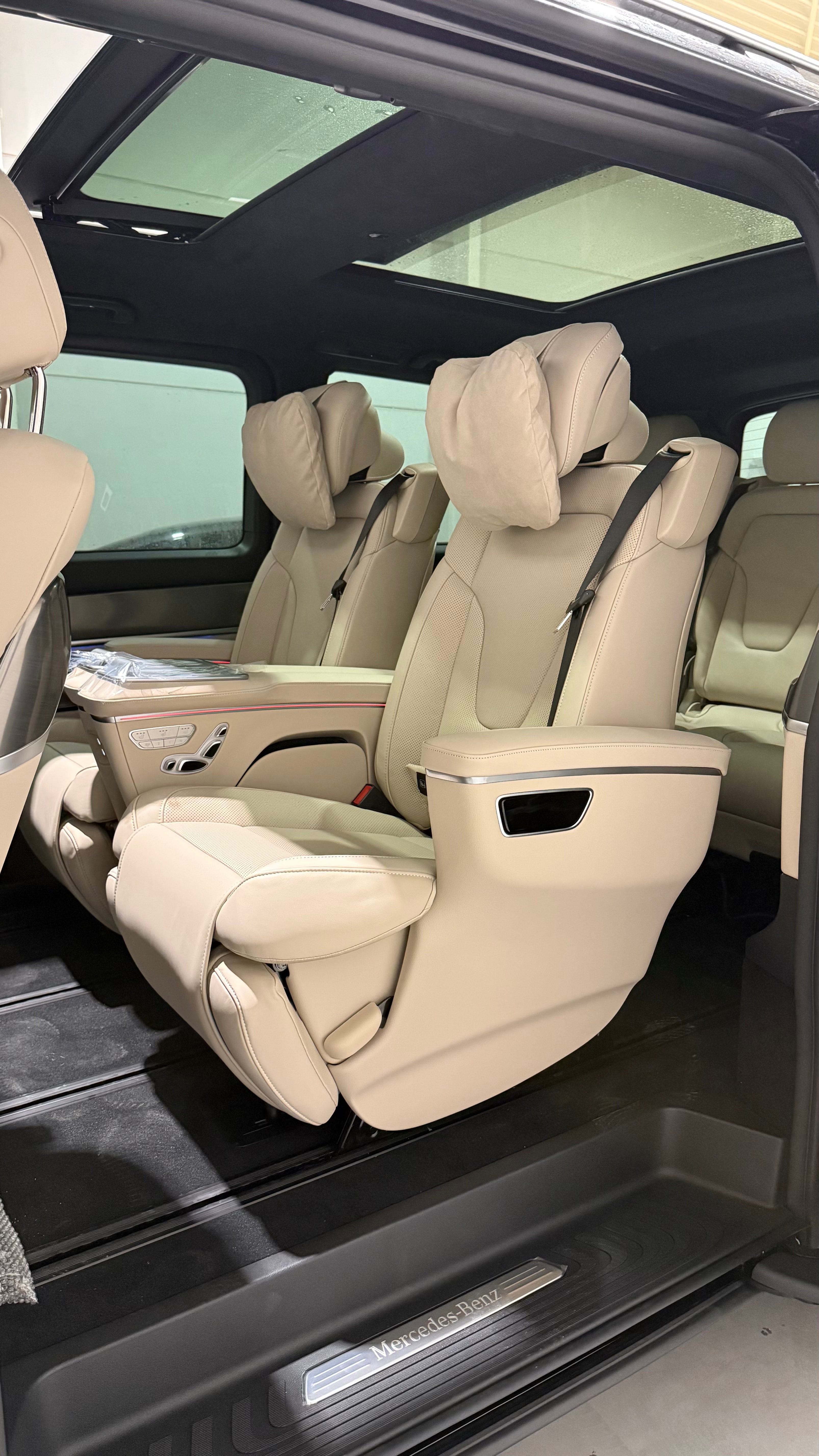 V300 Exclusive Long Facelift - MY 2026
