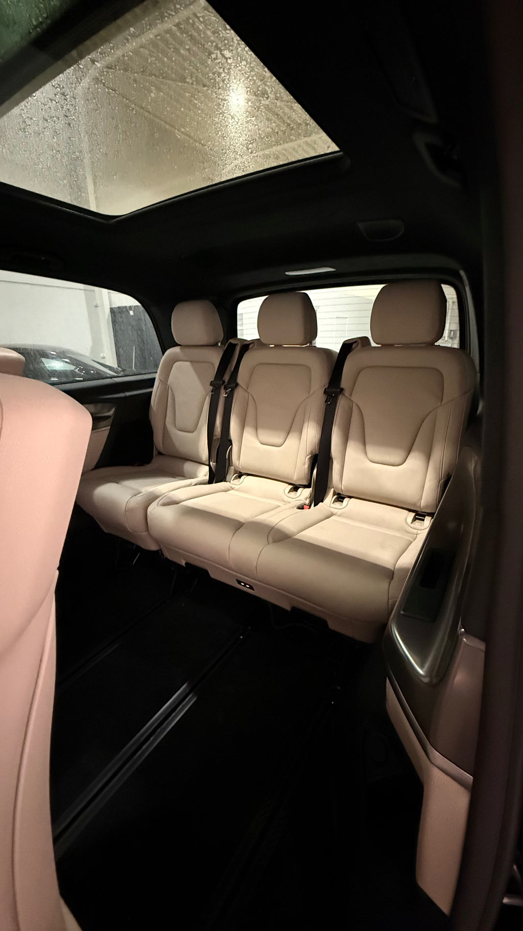V300 Exclusive Long Facelift - MY 2026