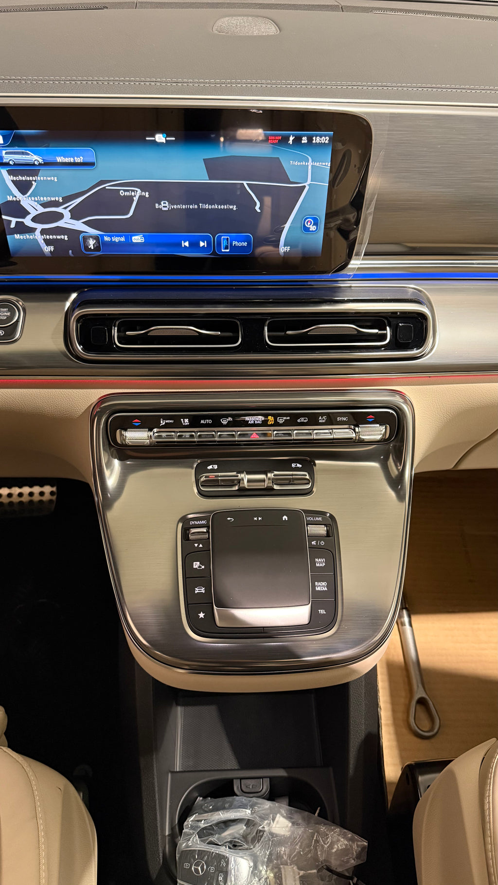 V300 Exclusive Long Facelift - MY 2026