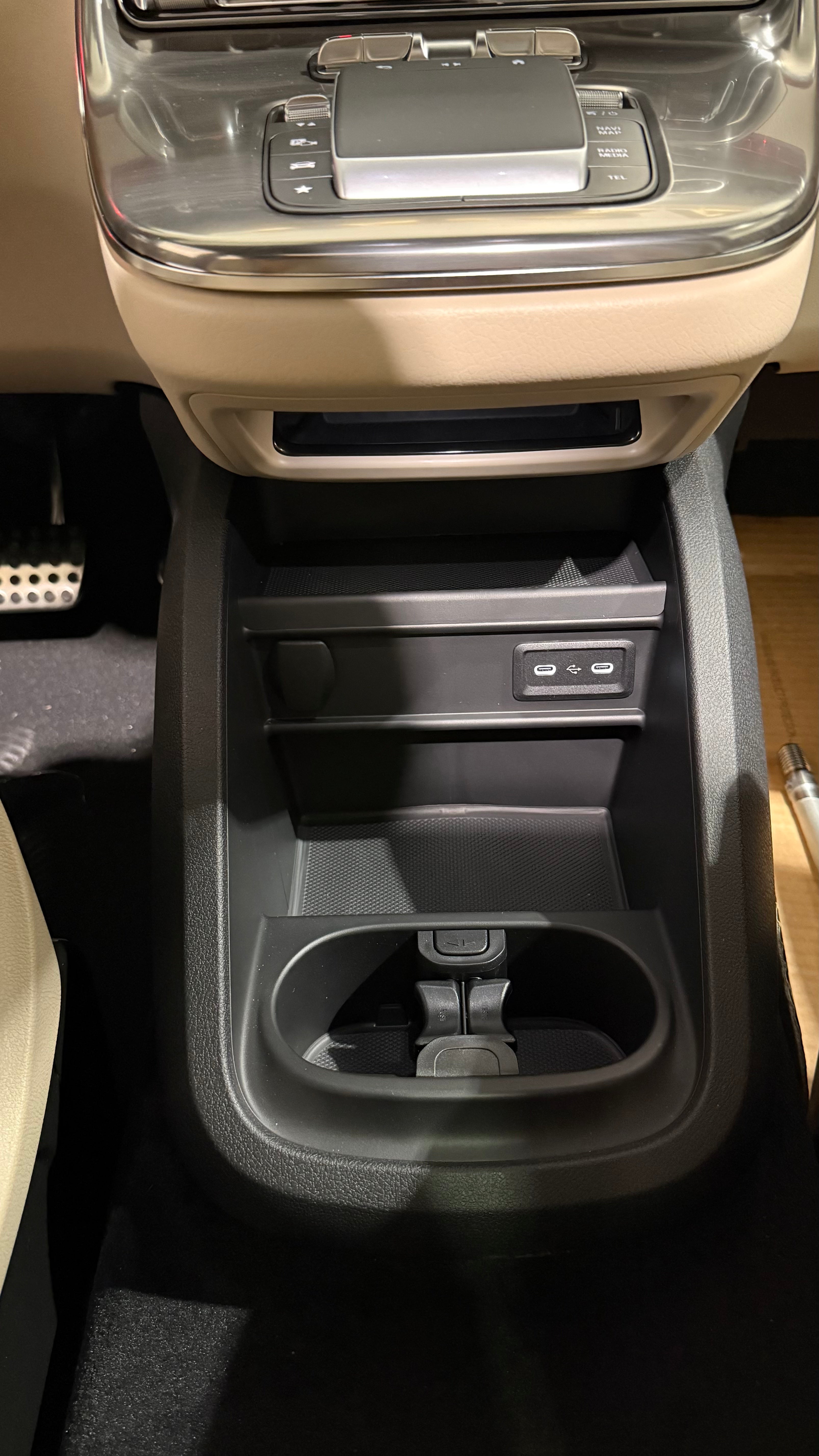 V300 Exclusive Long Facelift - MY 2026