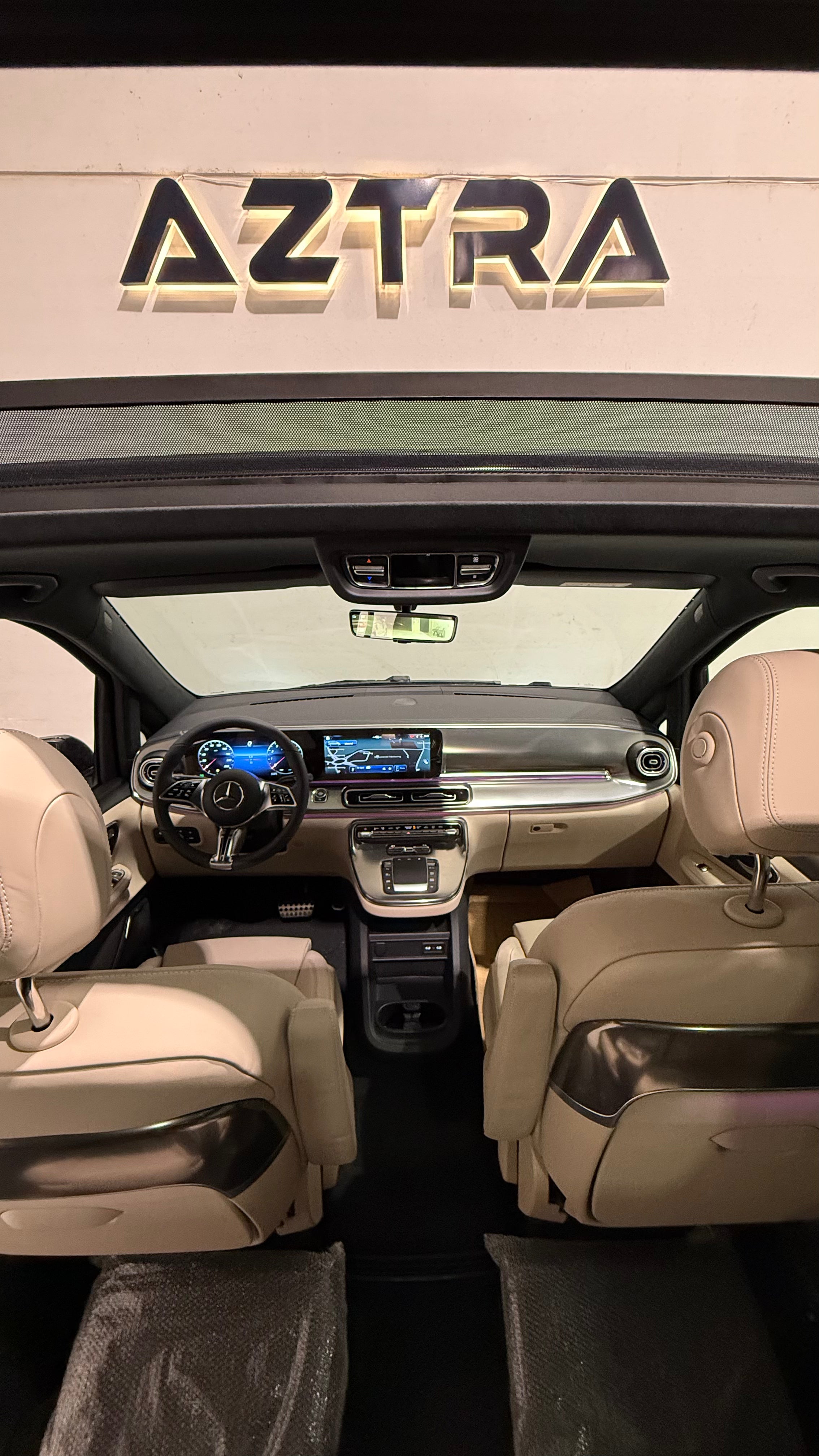 V300 Exclusive Long Facelift - MY 2026