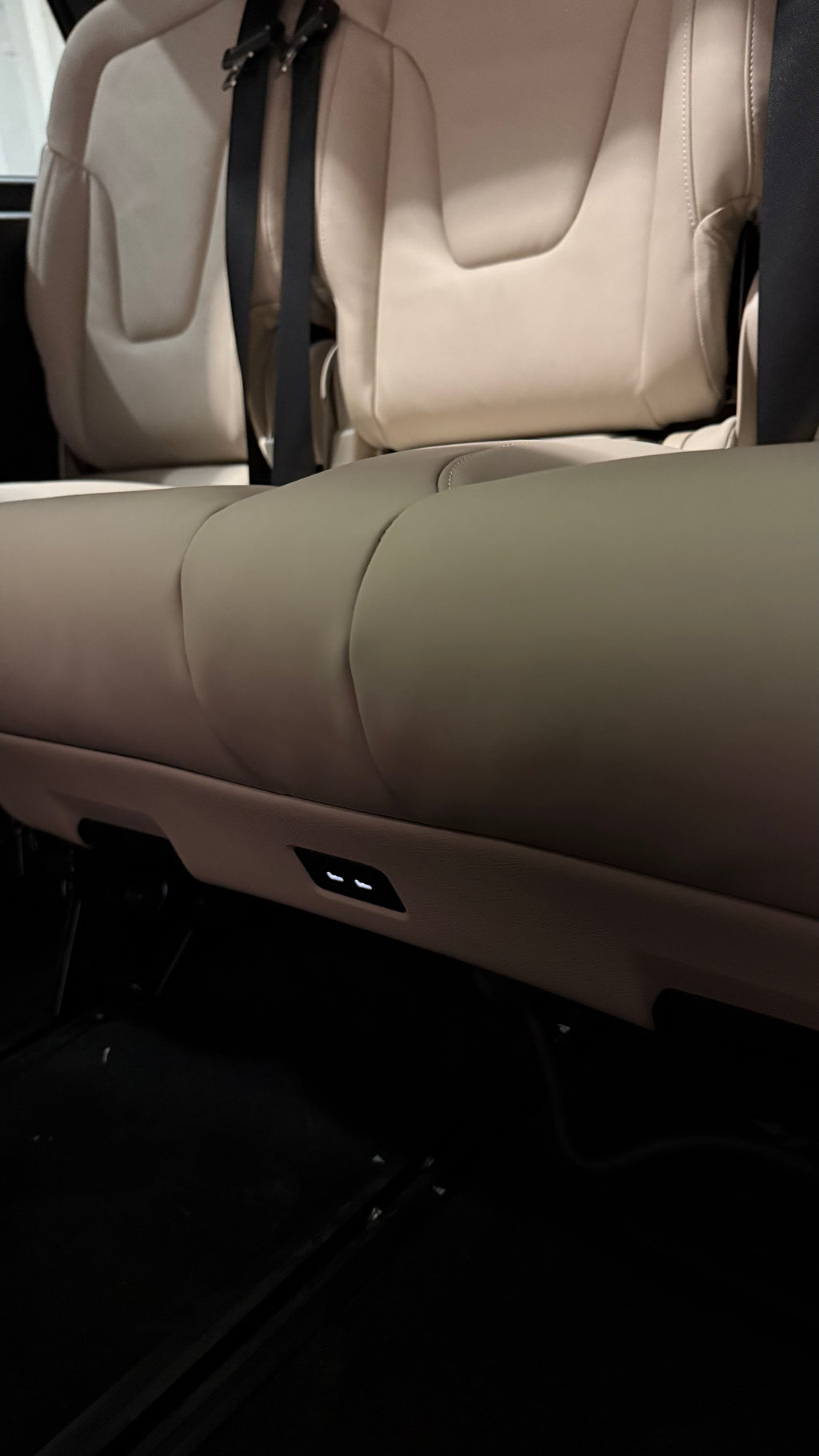 V300 Exclusive Long Facelift - MY 2026