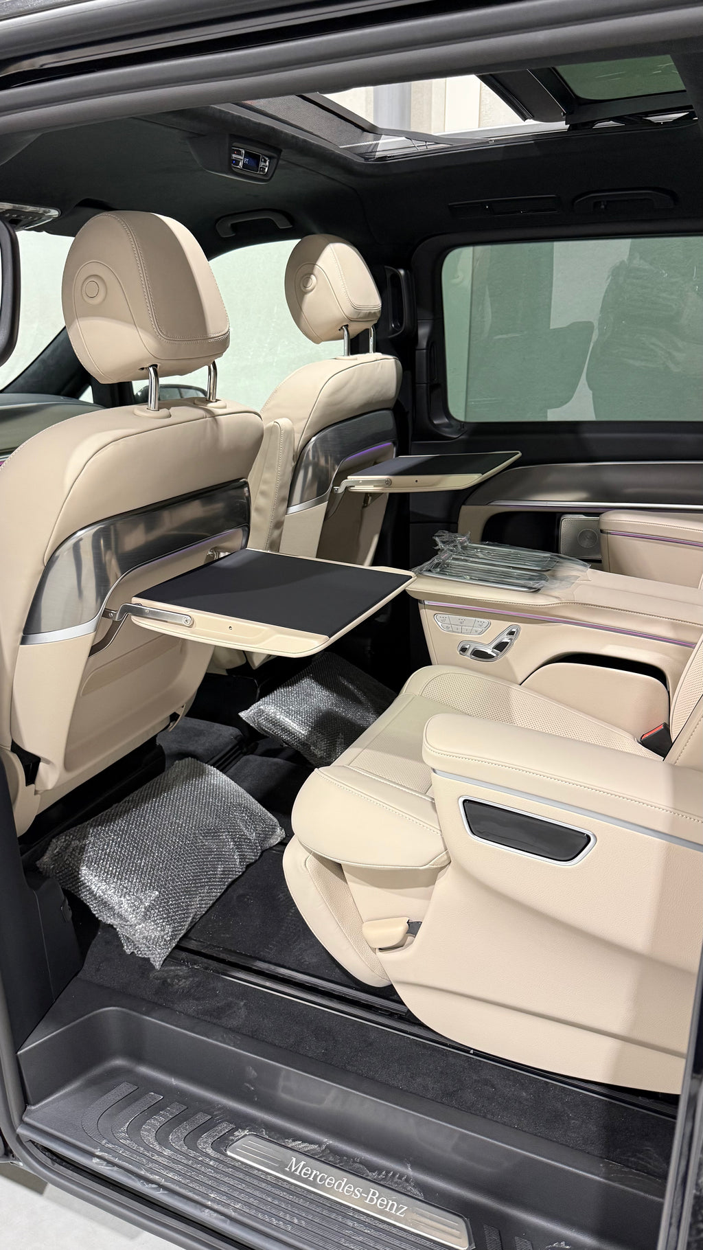 V300 Exclusive Long Facelift - MY 2026