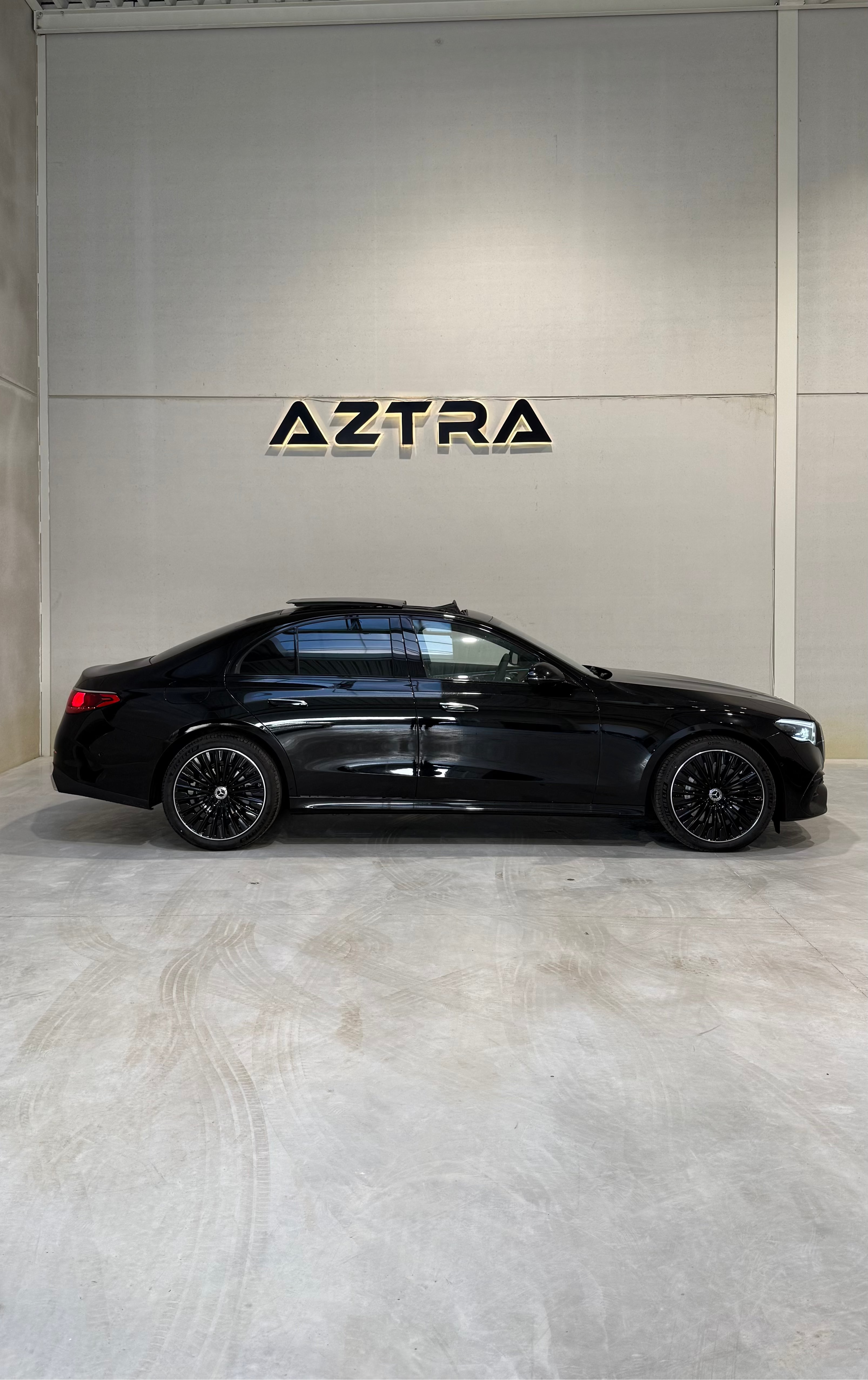 E200 Sedan - MY 2026