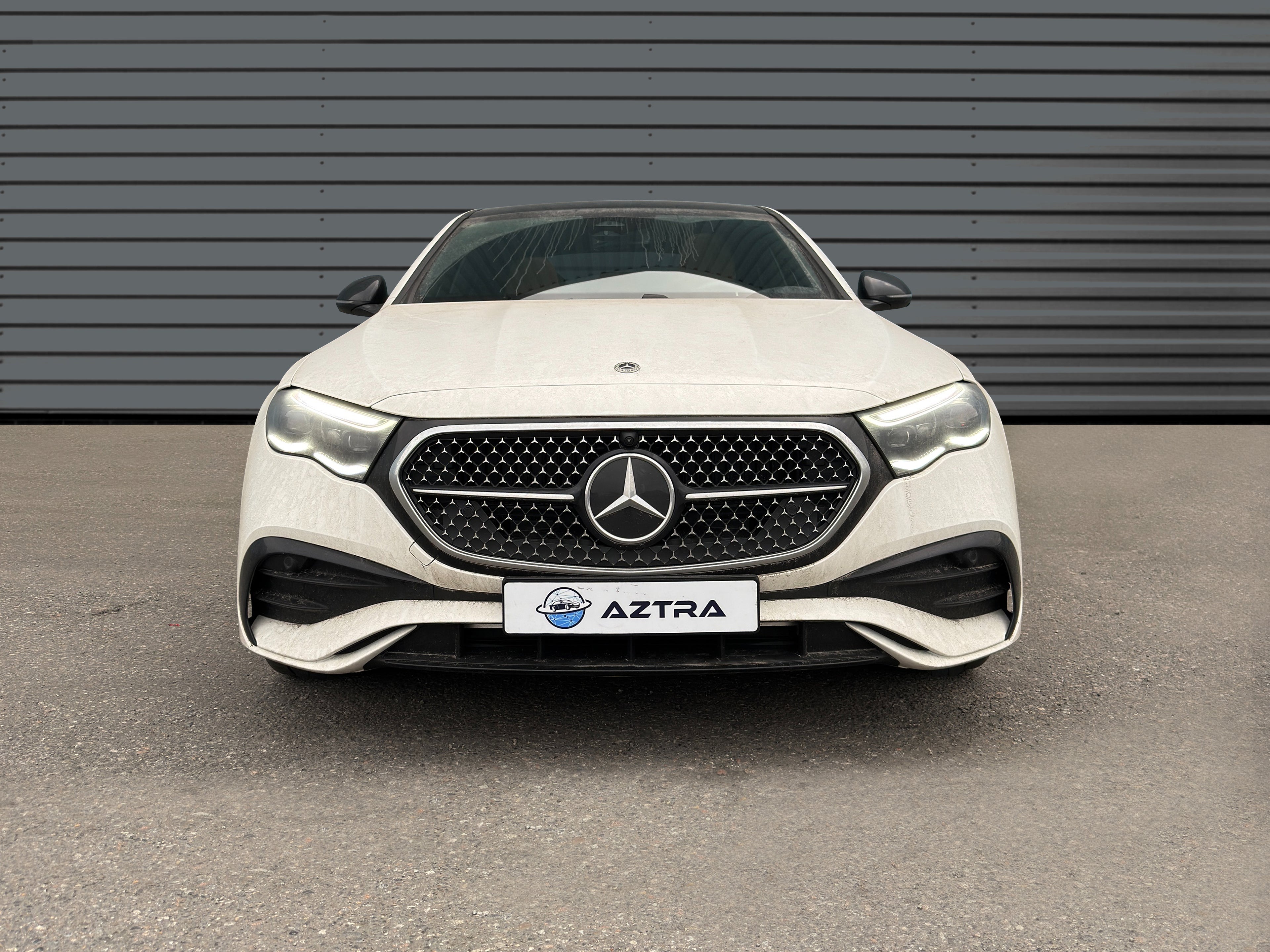 Mercedes-Benz - E200 Sedan - MY 2025