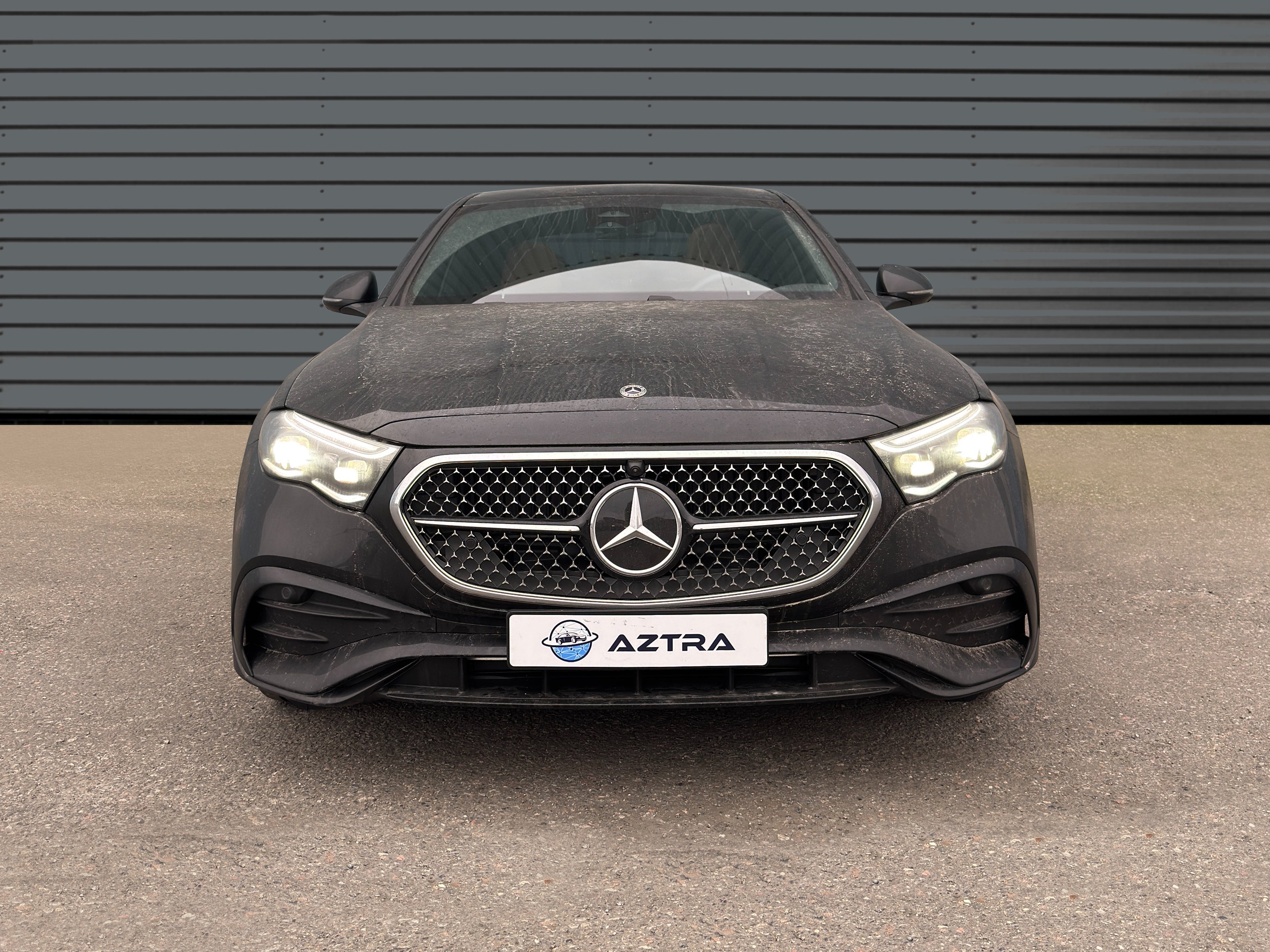 Mercedes-Benz - E200 Sedan - MY 2025