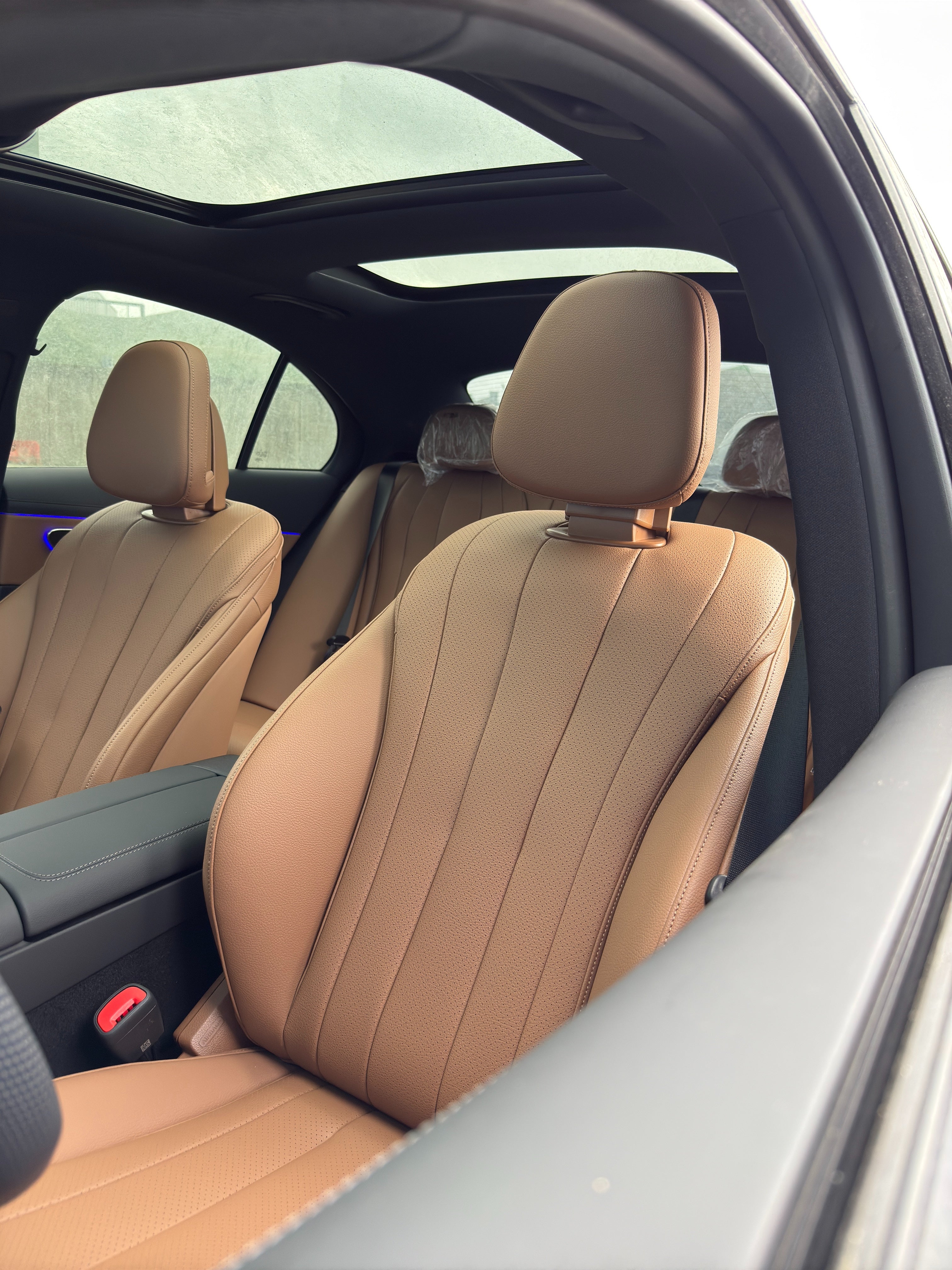 Mercedes-Benz - E200 Sedan - MY 2025