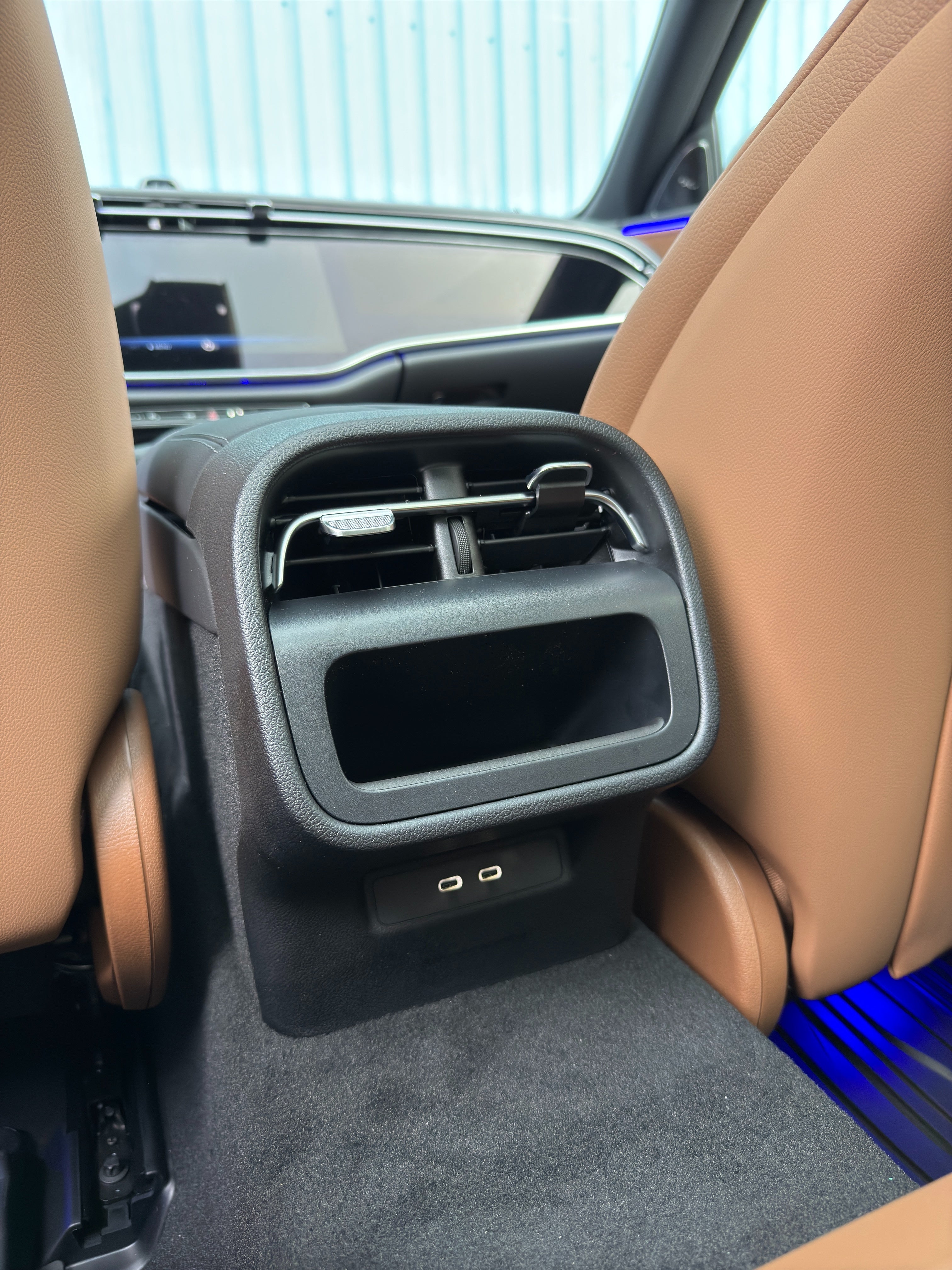 Mercedes-Benz - E200 Sedan - MY 2025