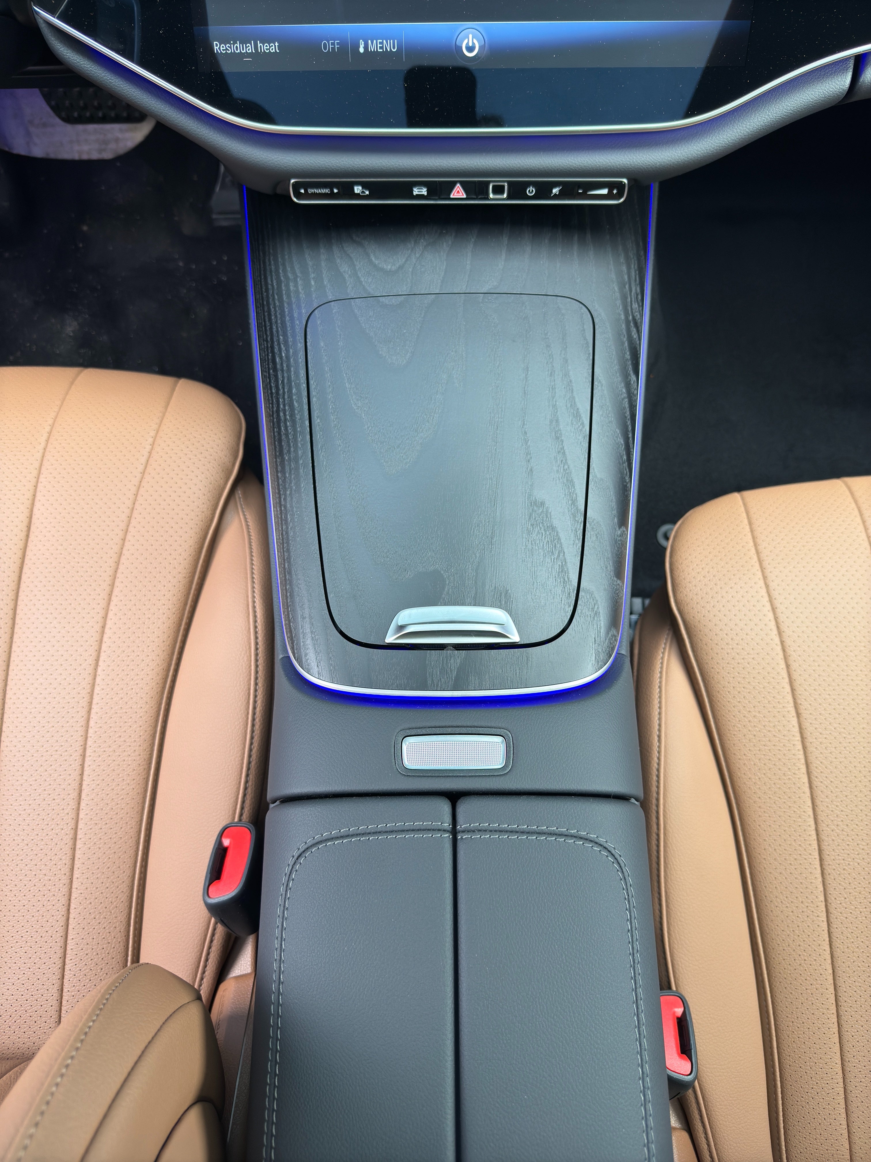 Mercedes-Benz - E200 Sedan - MY 2025