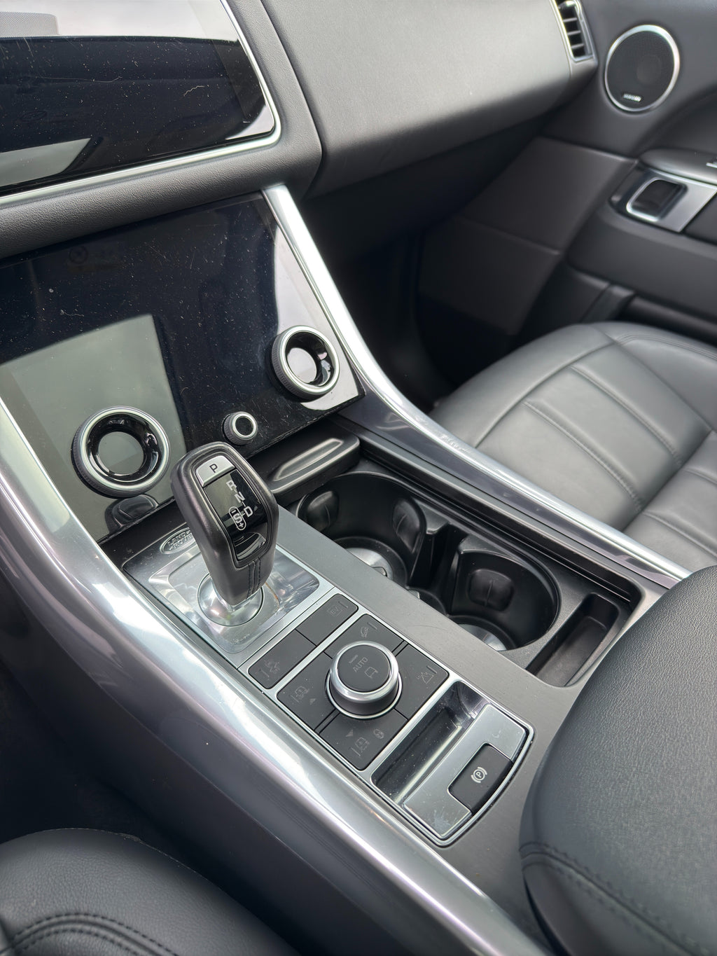 Range Rover - Sport P400e SE - MY2022