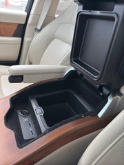 Range Rover - P400e Autobiography SWB - MY2022 interior 13