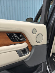 Range Rover - P400e Autobiography SWB - MY2022 interior 8