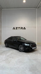 E200 Sedan - MY 2026 exterior 3