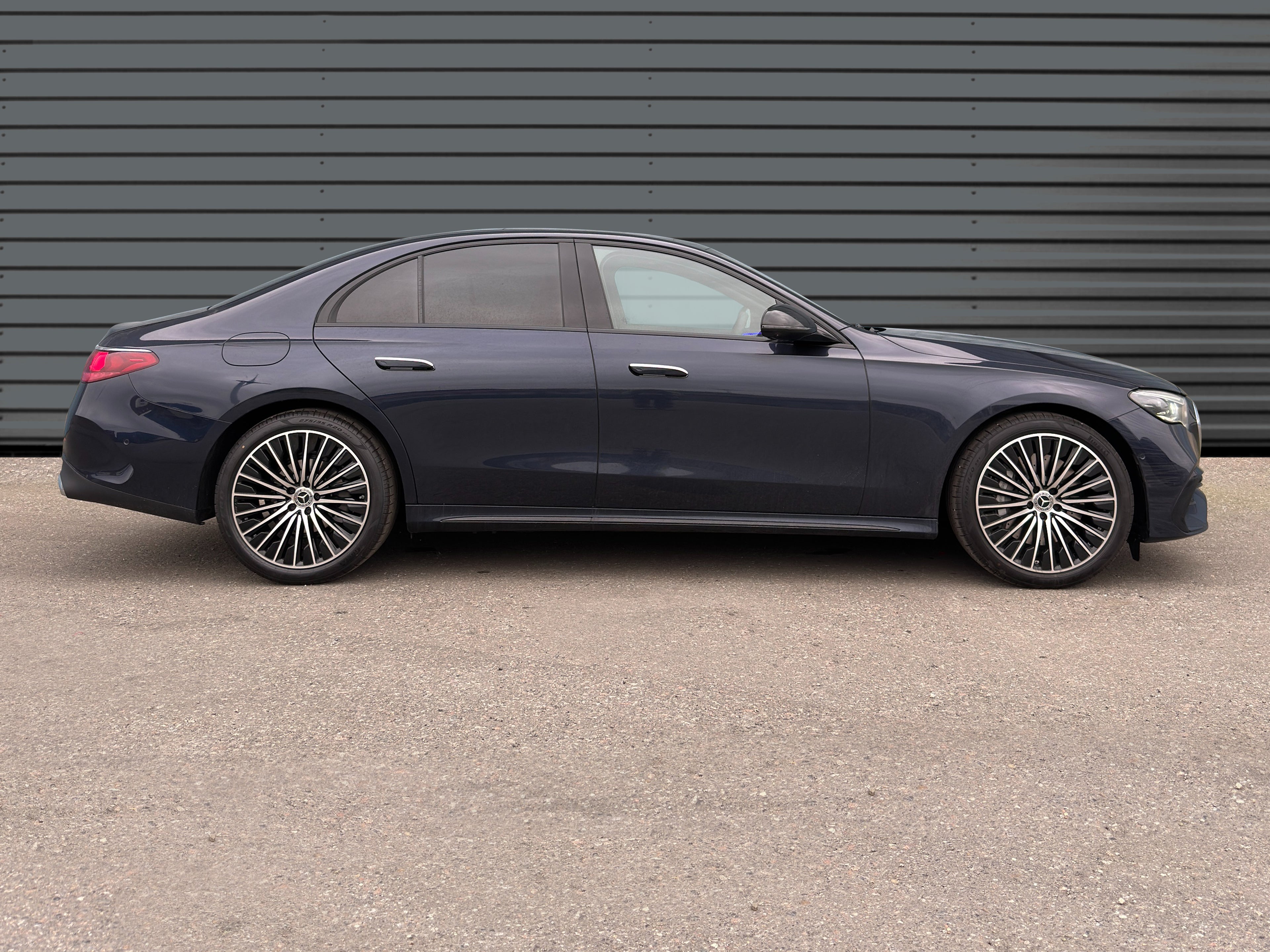 Mercedes-Benz - E200 Sedan - MY 2025