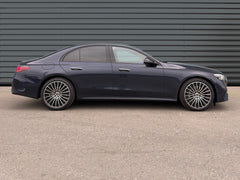 Mercedes-Benz - E200 Sedan - MY 2025 exterior 3