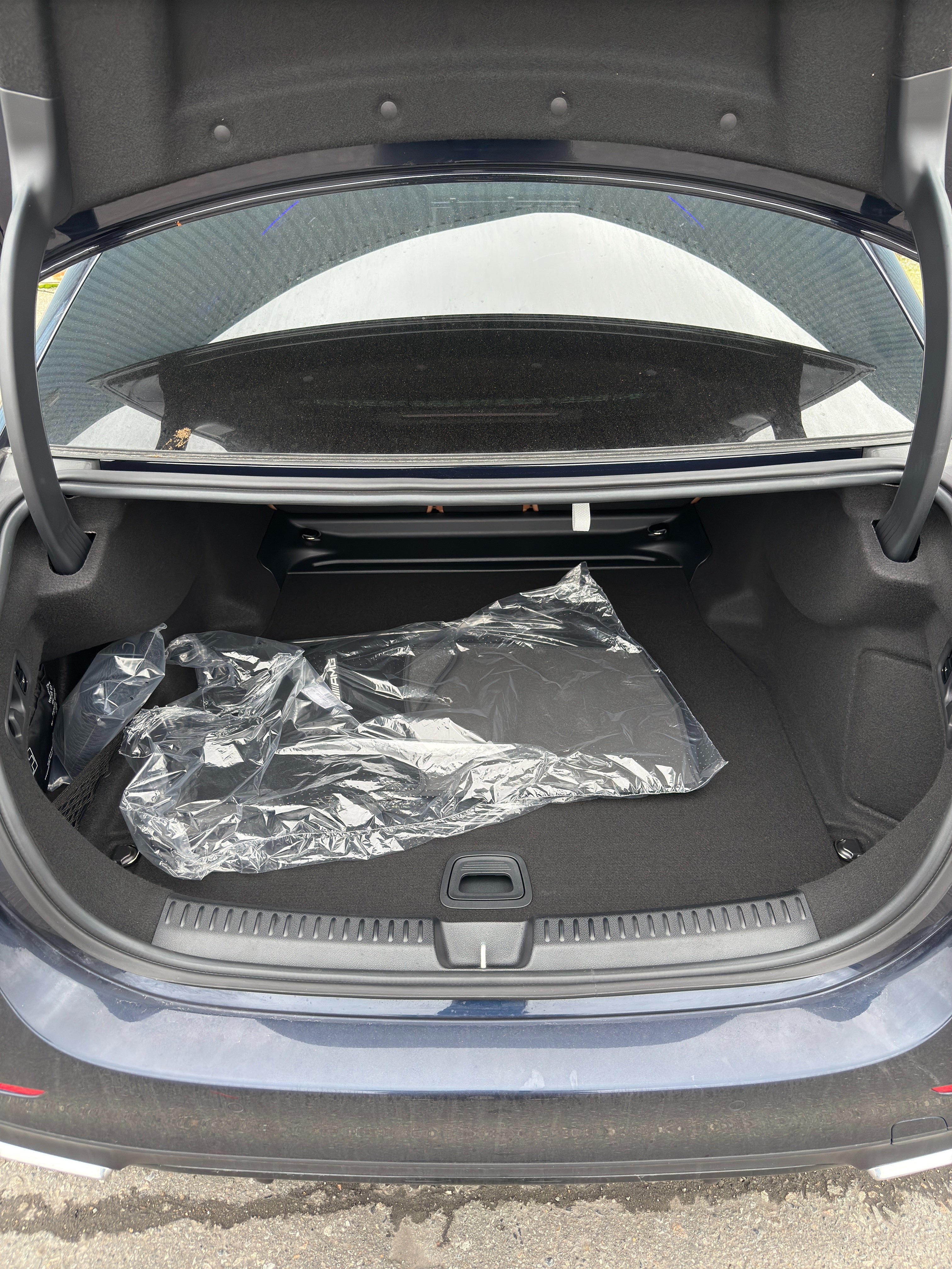 Mercedes-Benz - E200 Sedan - MY 2025