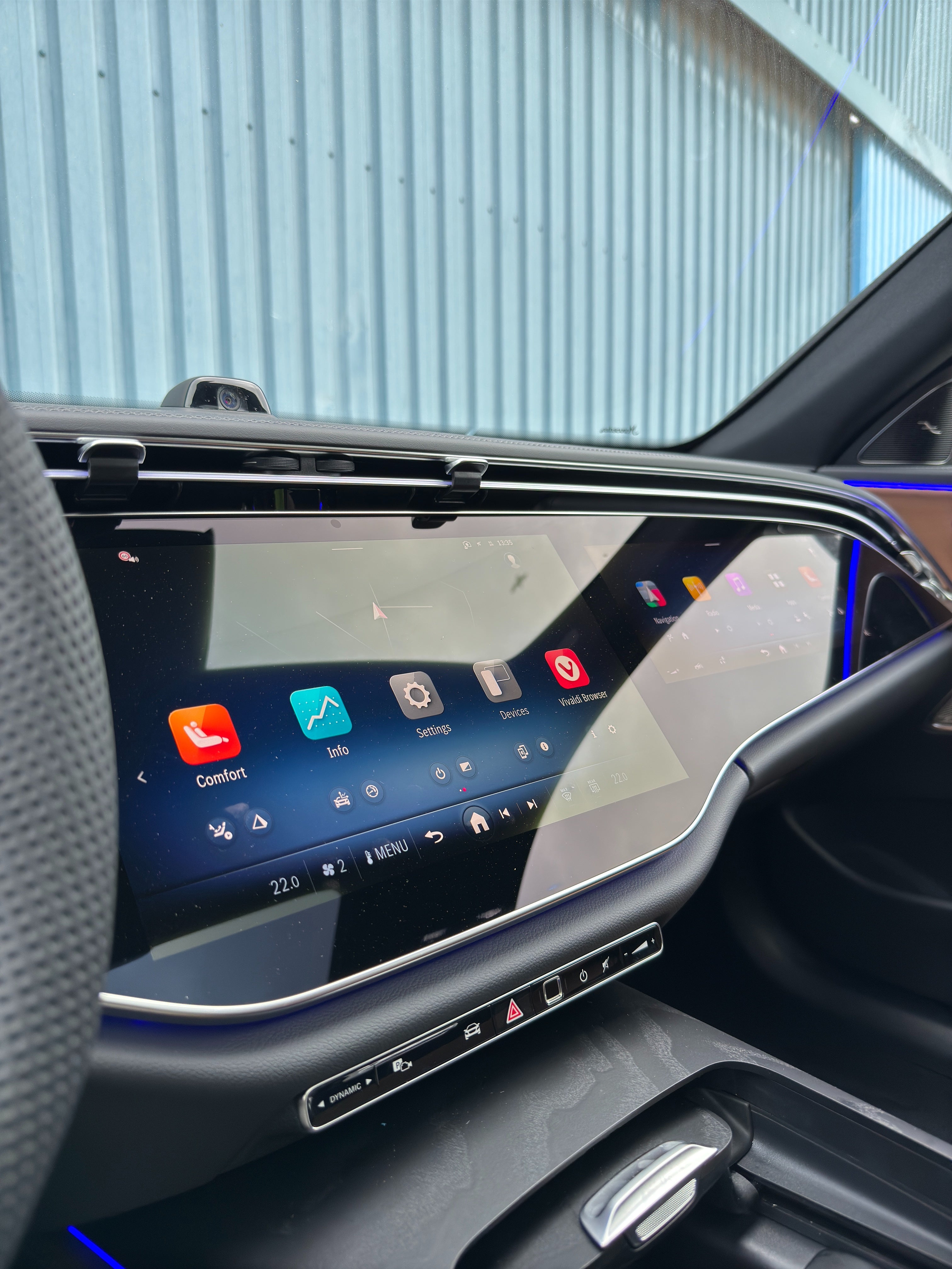 Mercedes-Benz - E200 Sedan - MY 2025