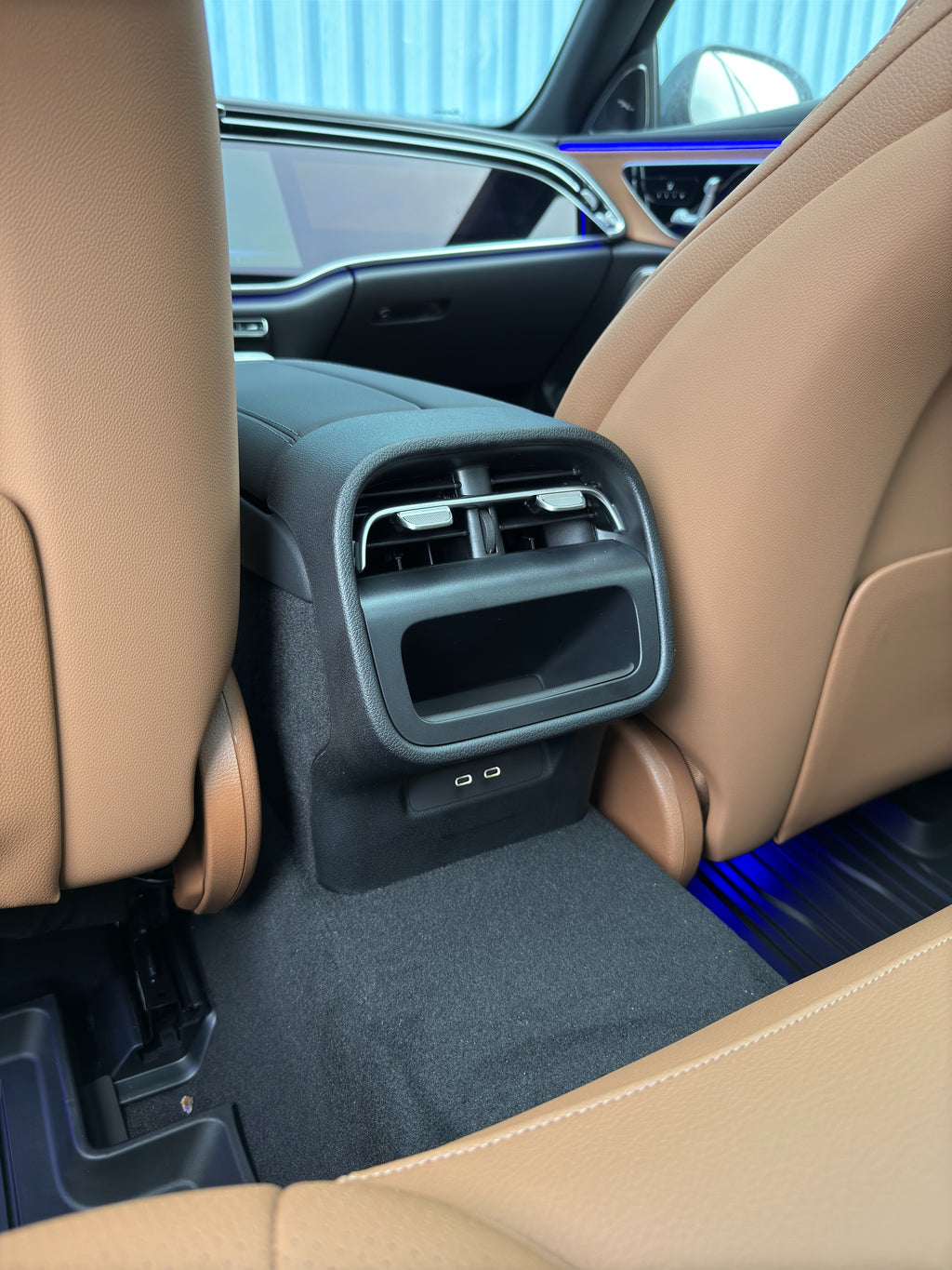 Mercedes-Benz - E200 Sedan - MY 2025